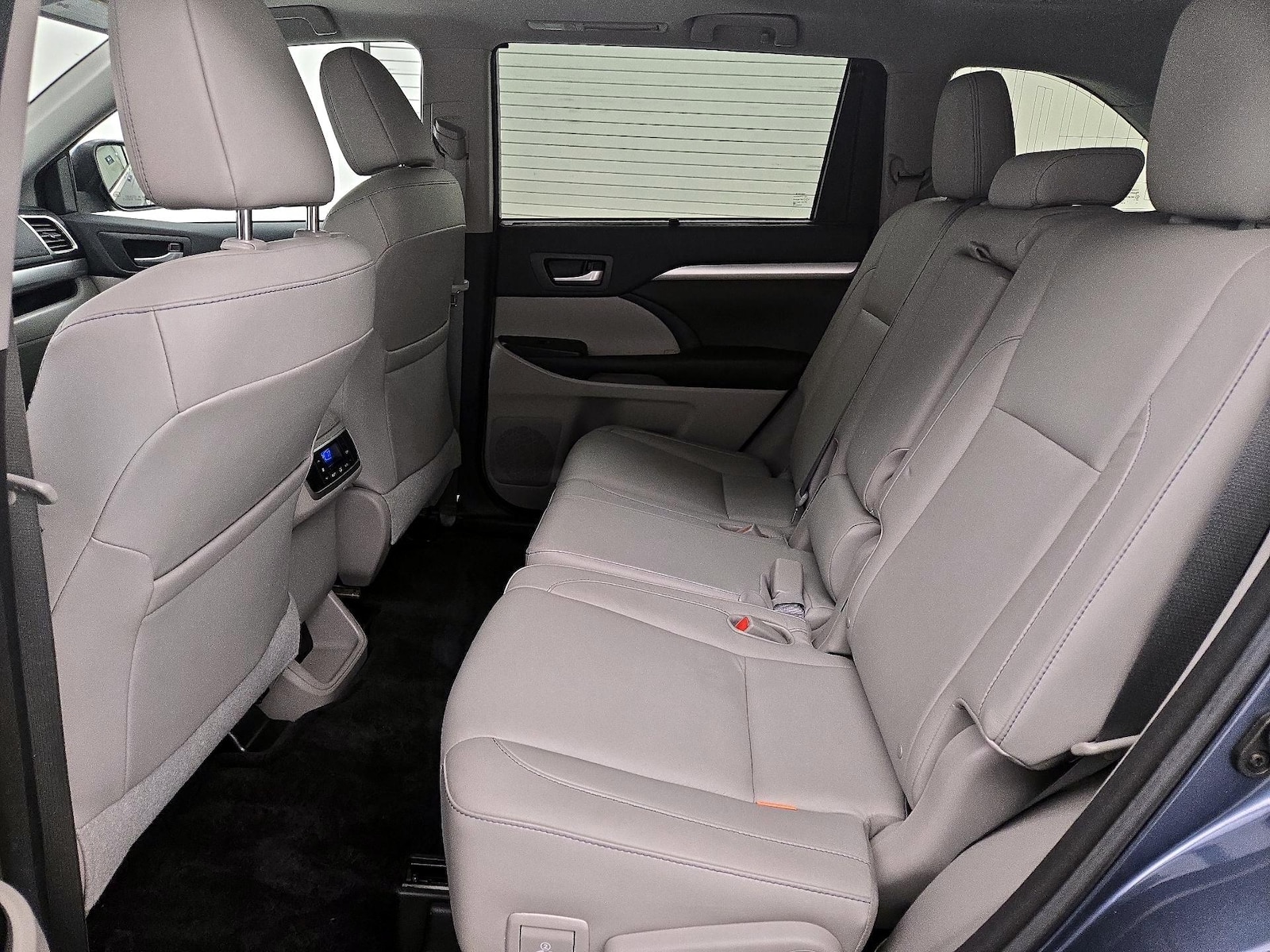 Rear Air Conditioning
