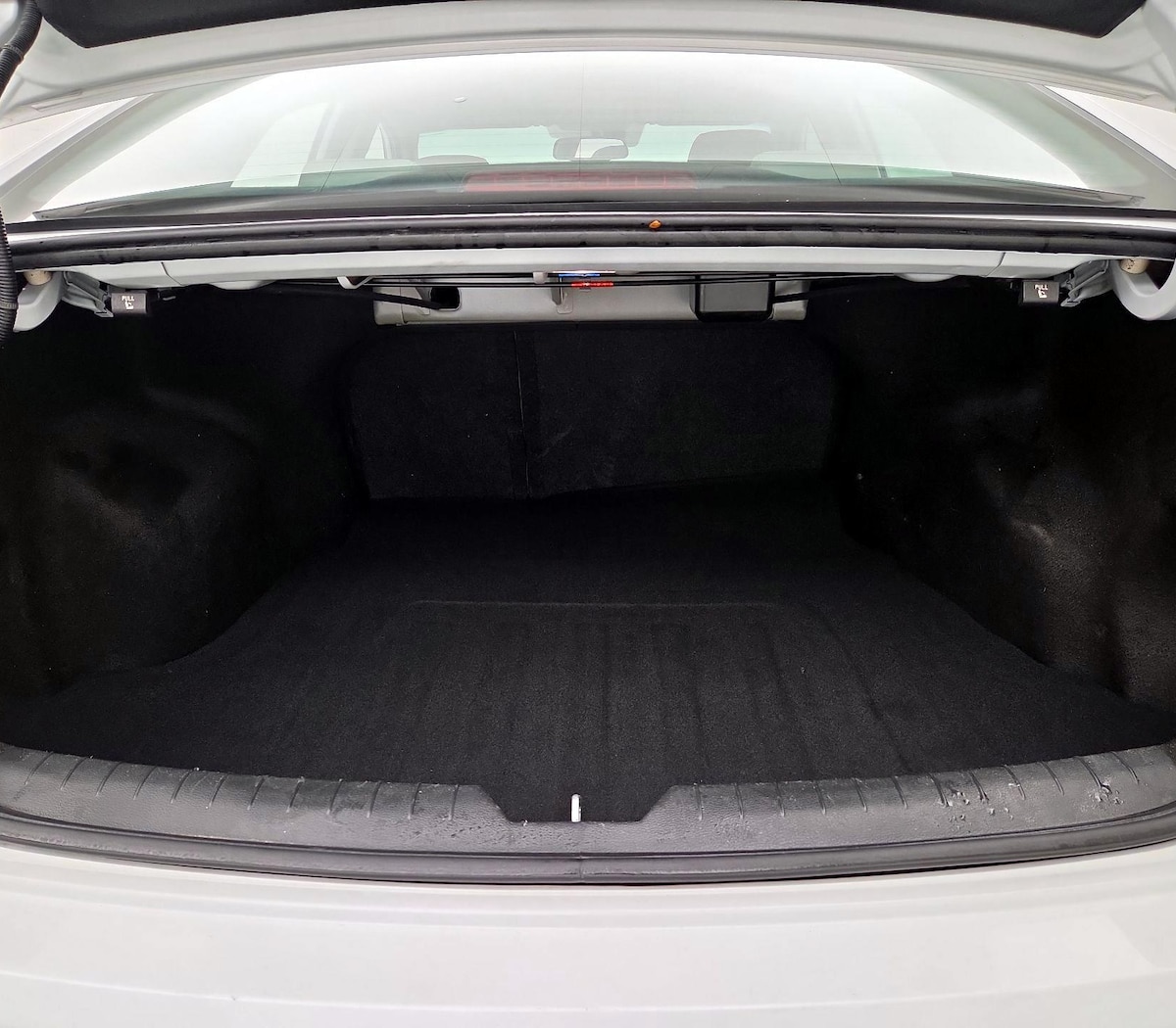 Trunk/Cargo (Seats Up)