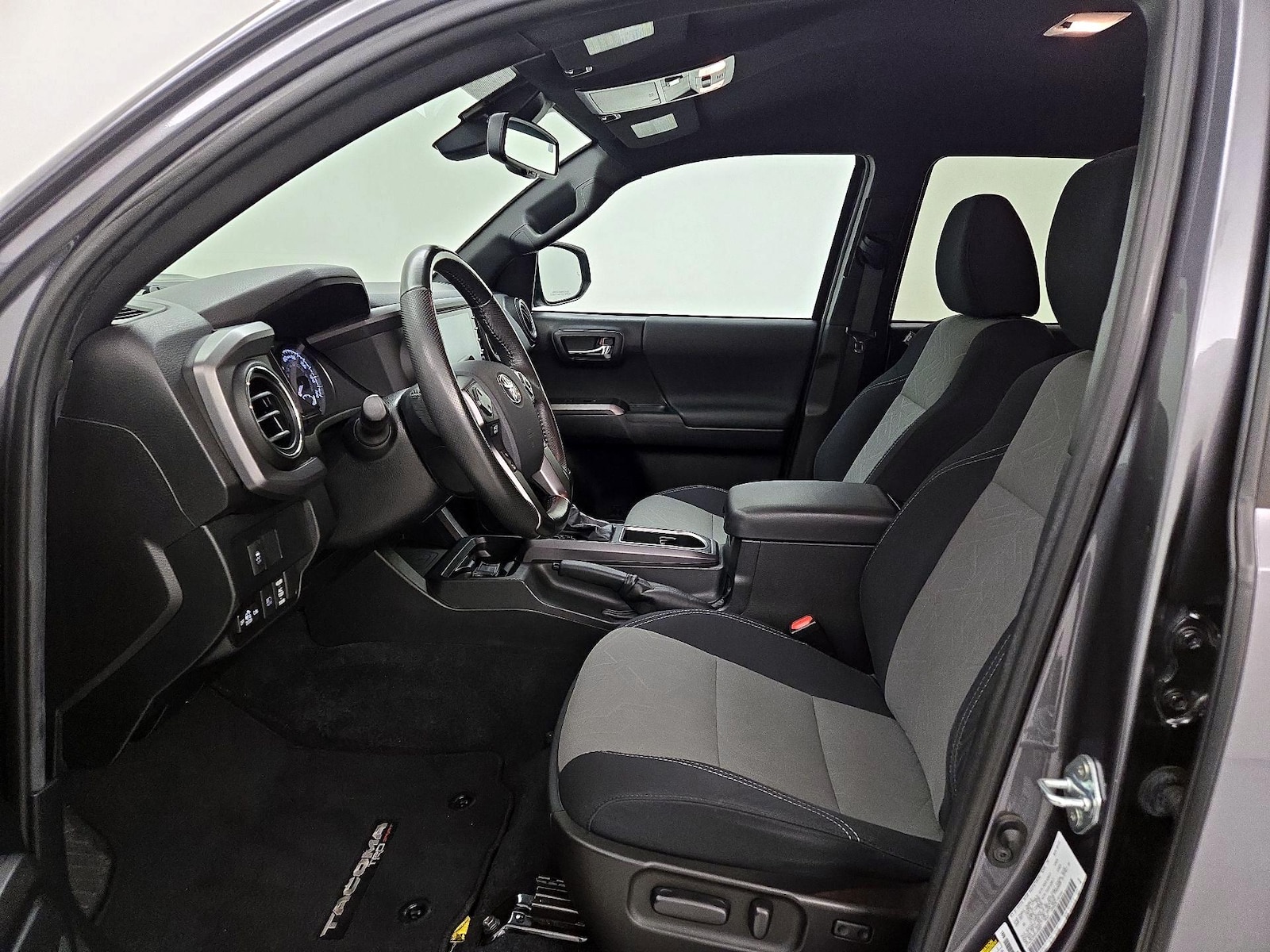 Power Seat(s) & Side Airbags