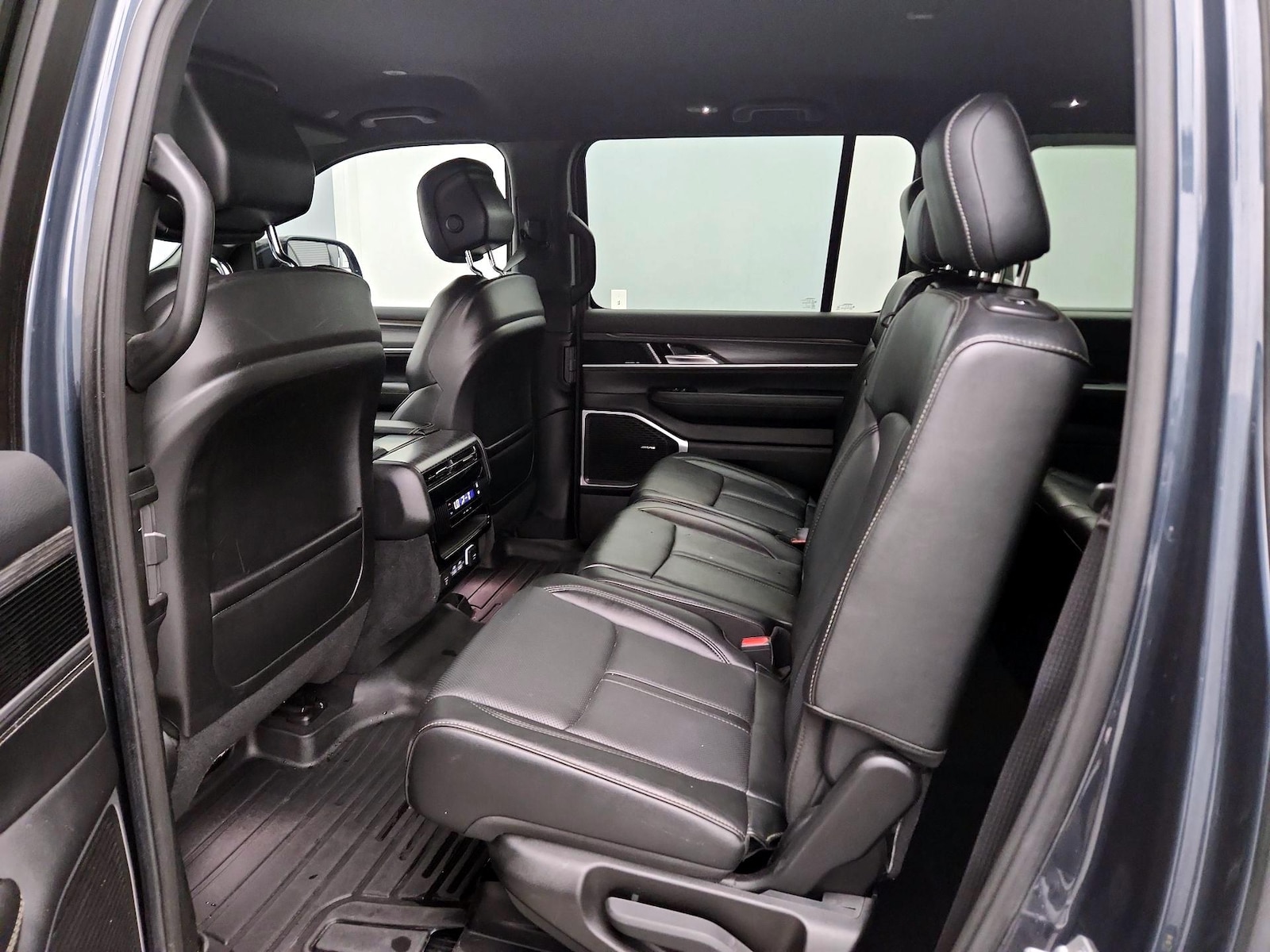 Rear Air Conditioning