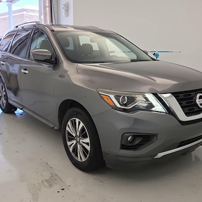 2017 Nissan Pathfinder SV