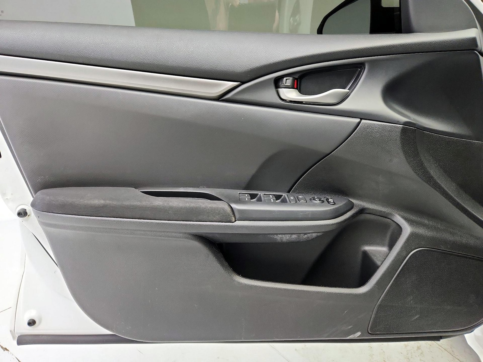 2018 Honda Civic Hatchback LX - Photo 13