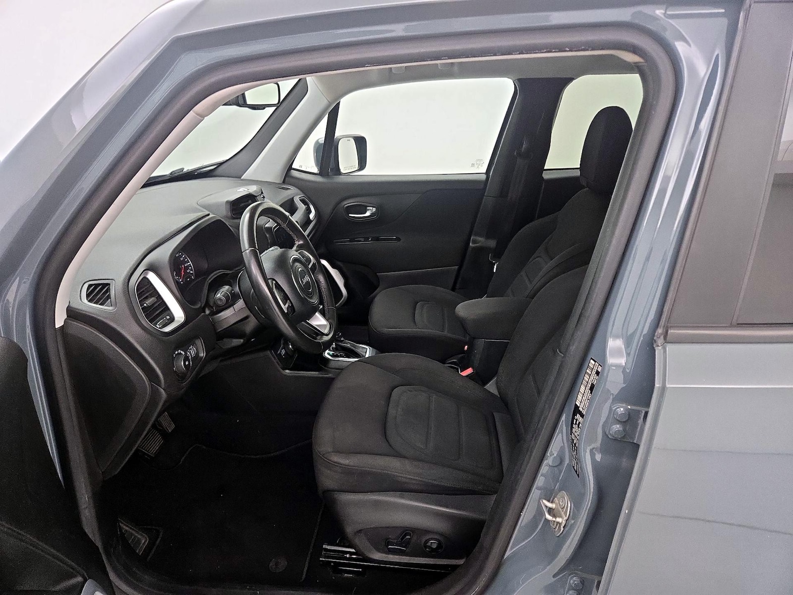 Power Seat(s) & Side Airbags