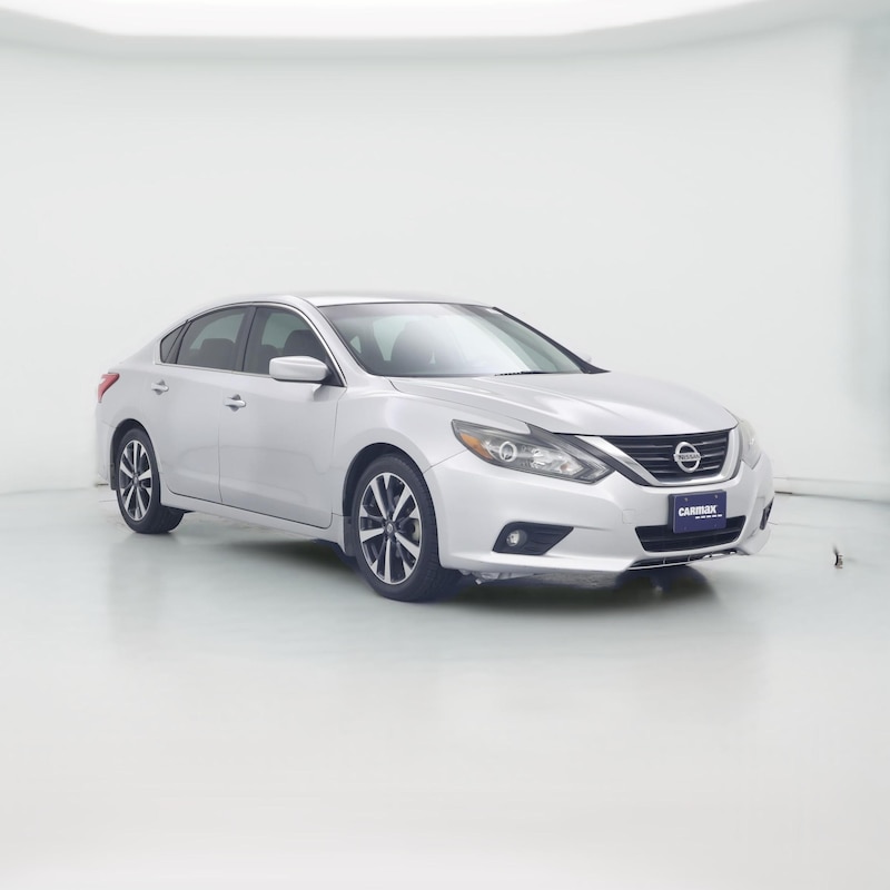 2016 Nissan Altima SR