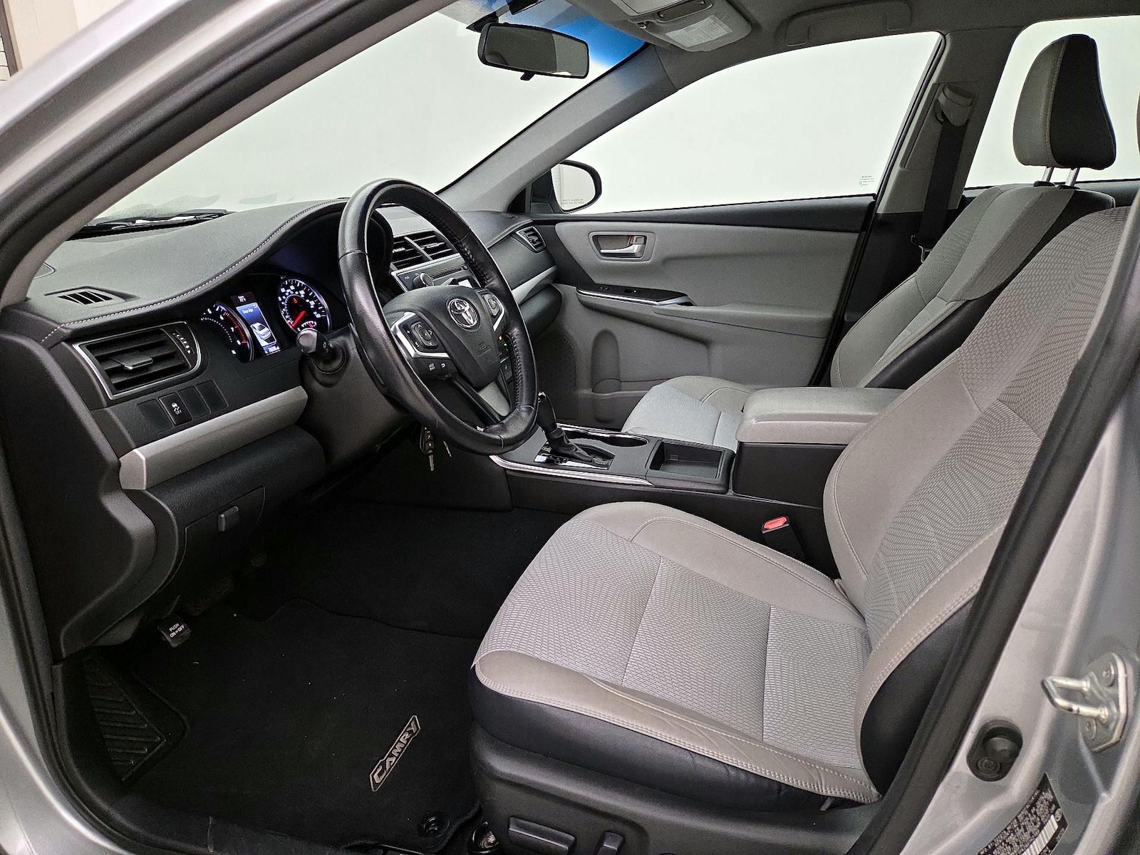 Power Seat(s) & Side Airbags