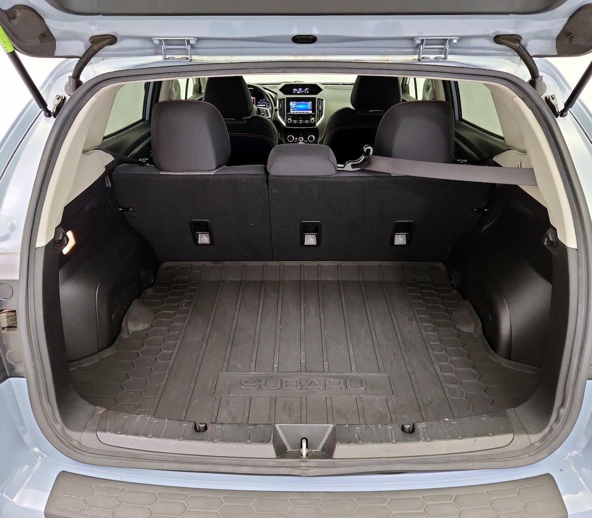 Trunk/Cargo (Seats Up)
