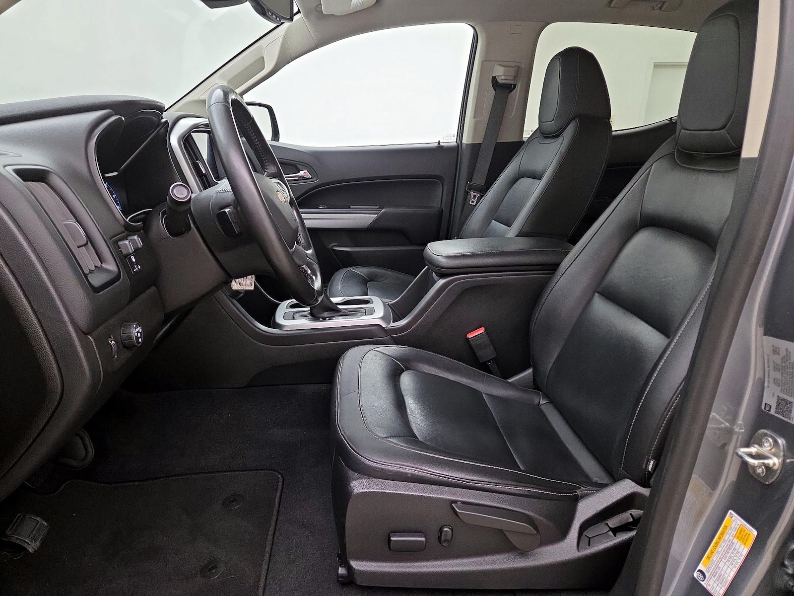 Power Seat(s) & Leather Seats
