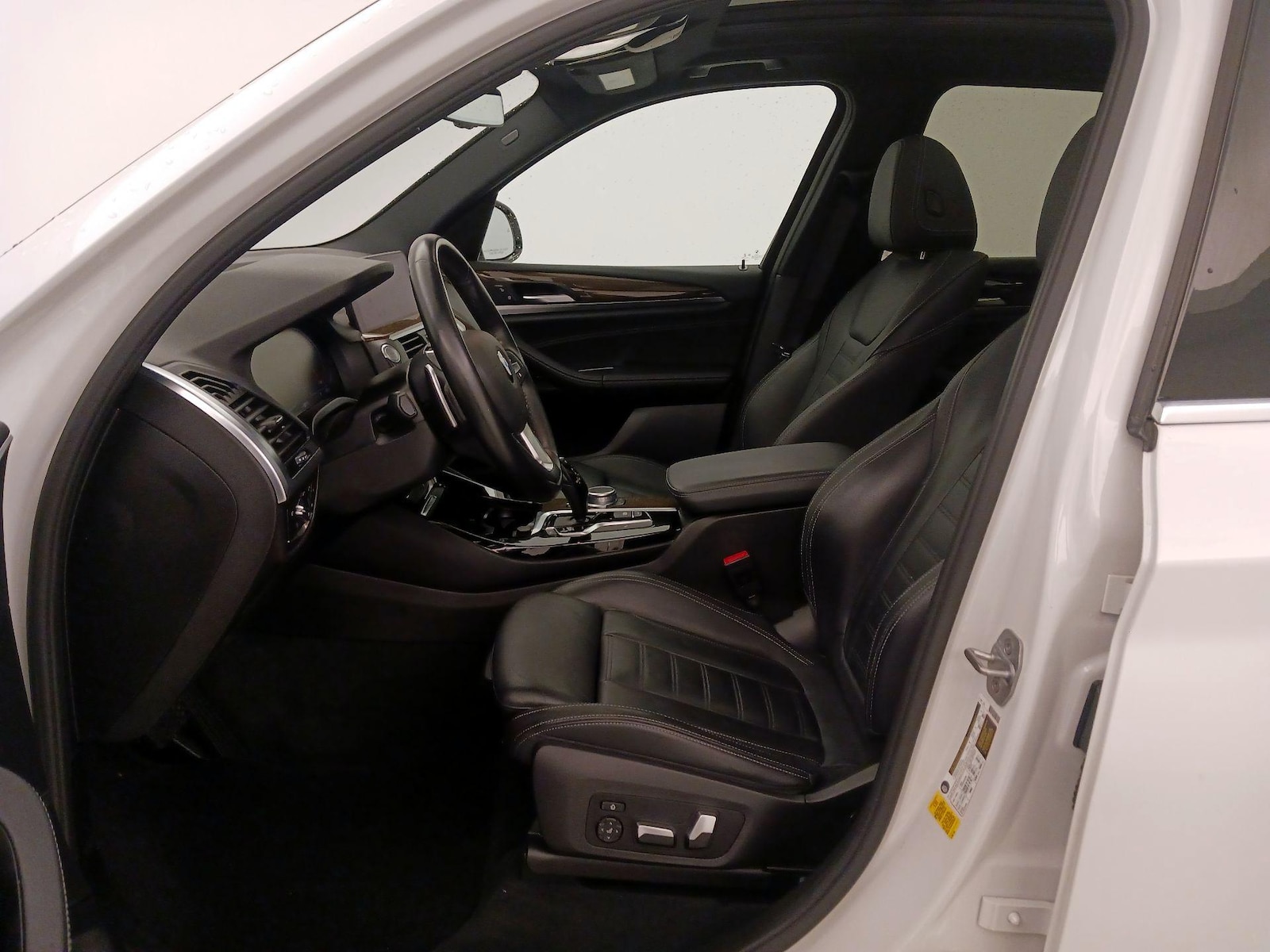 Power Seat(s) & Leather Seats