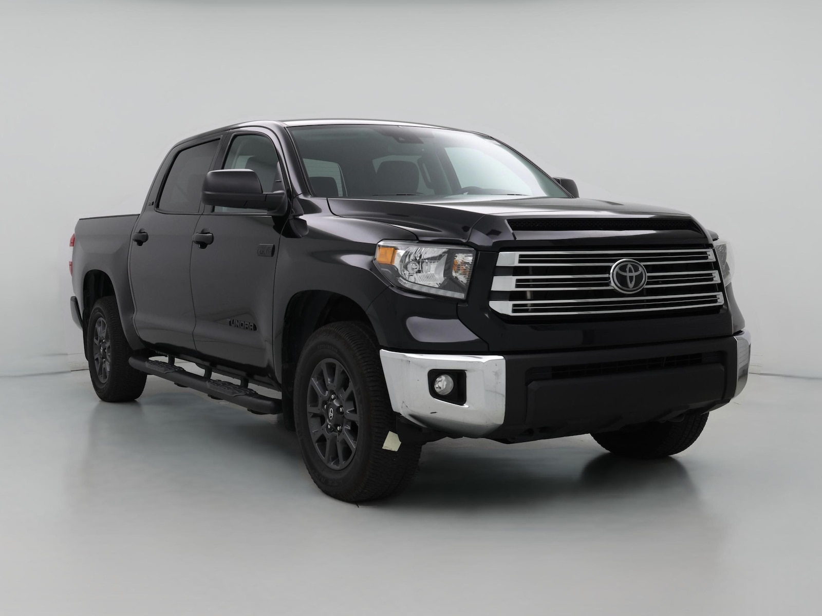 Bed Liner & Tow Hitch