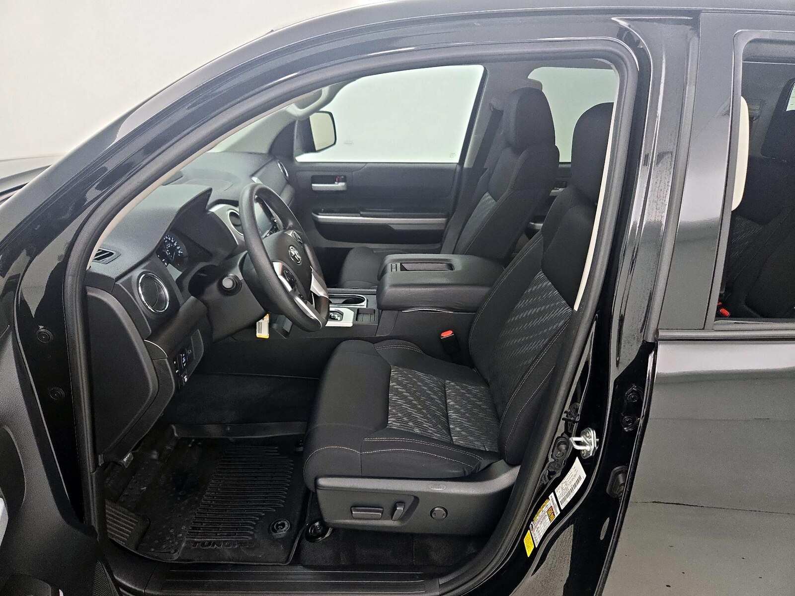 Power Seat(s) & Side Airbags