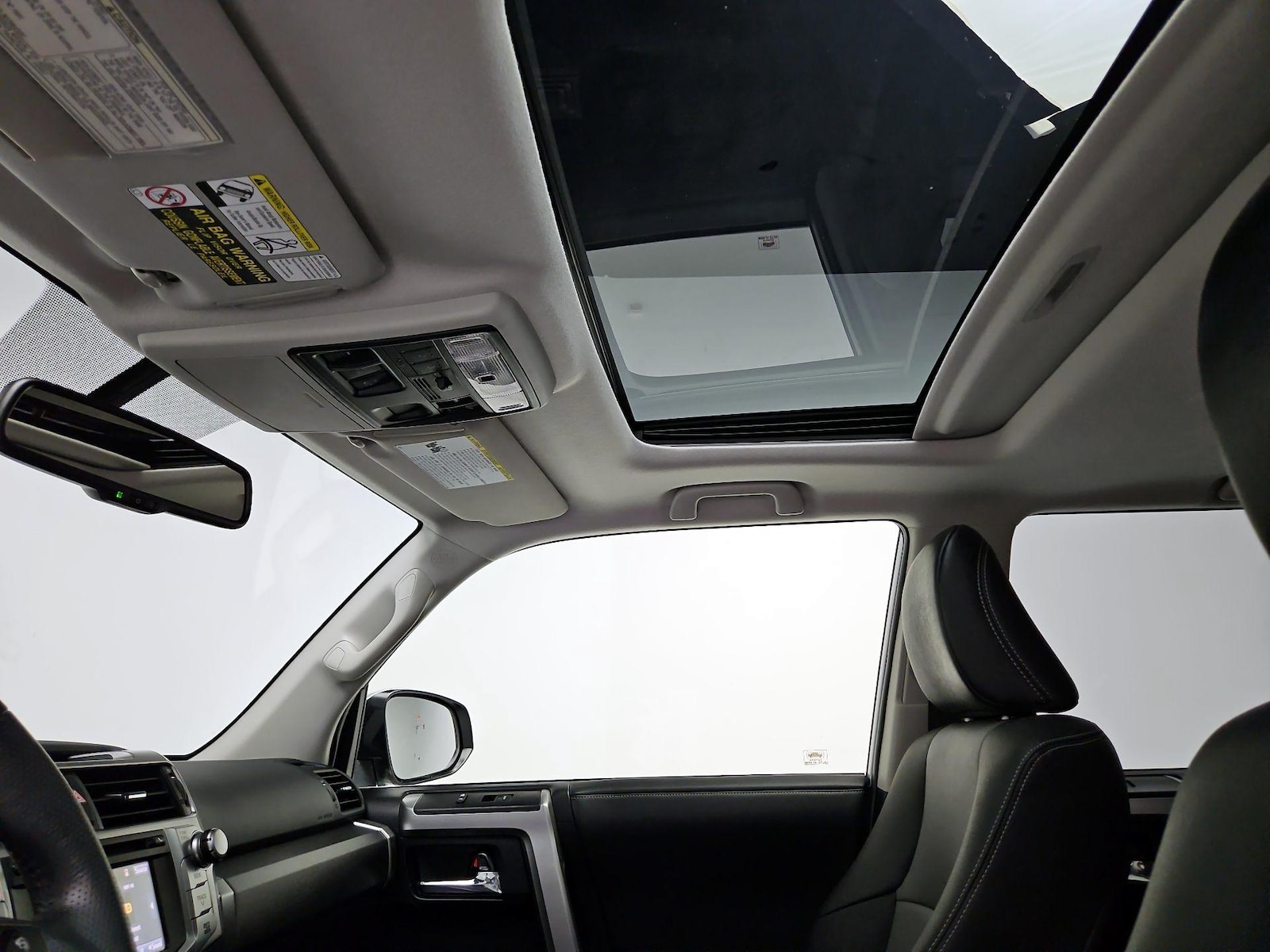 Sunroof(s) & Overhead Airbags