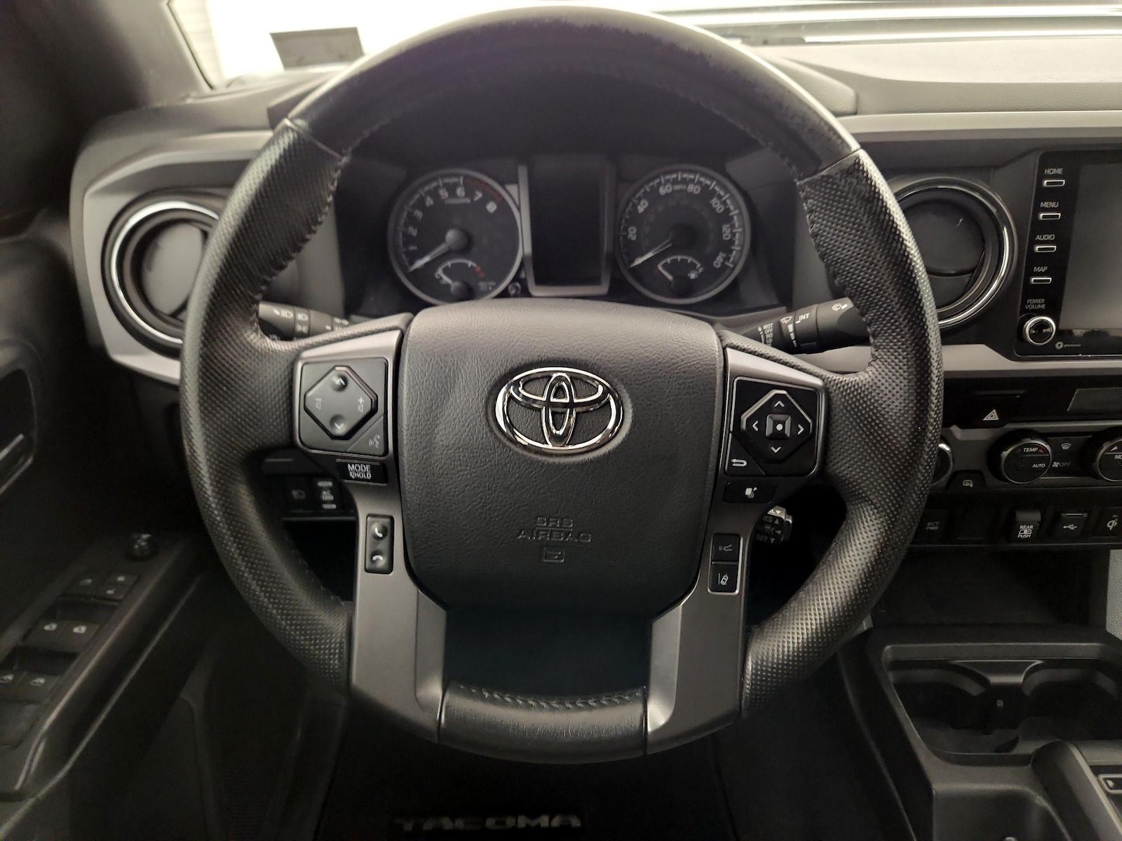 2022 Toyota Tacoma TRD Sport - Photo 11