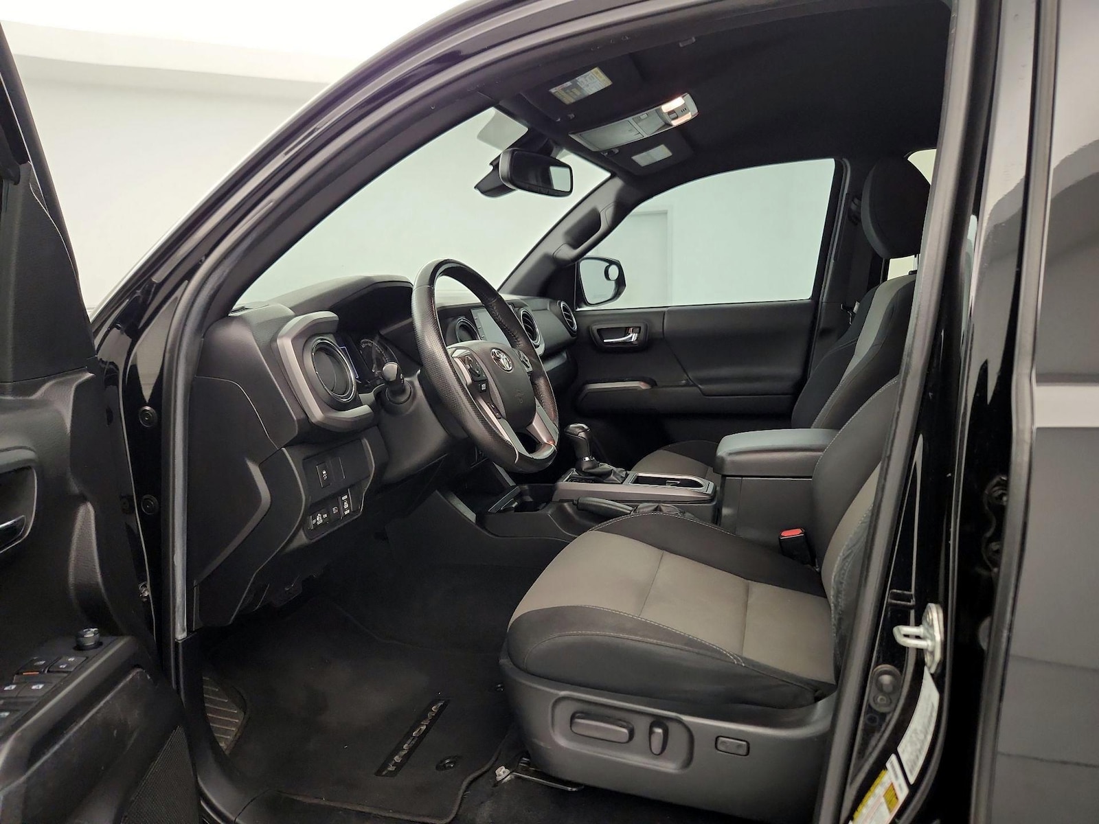 2022 Toyota Tacoma TRD Sport - Photo 12