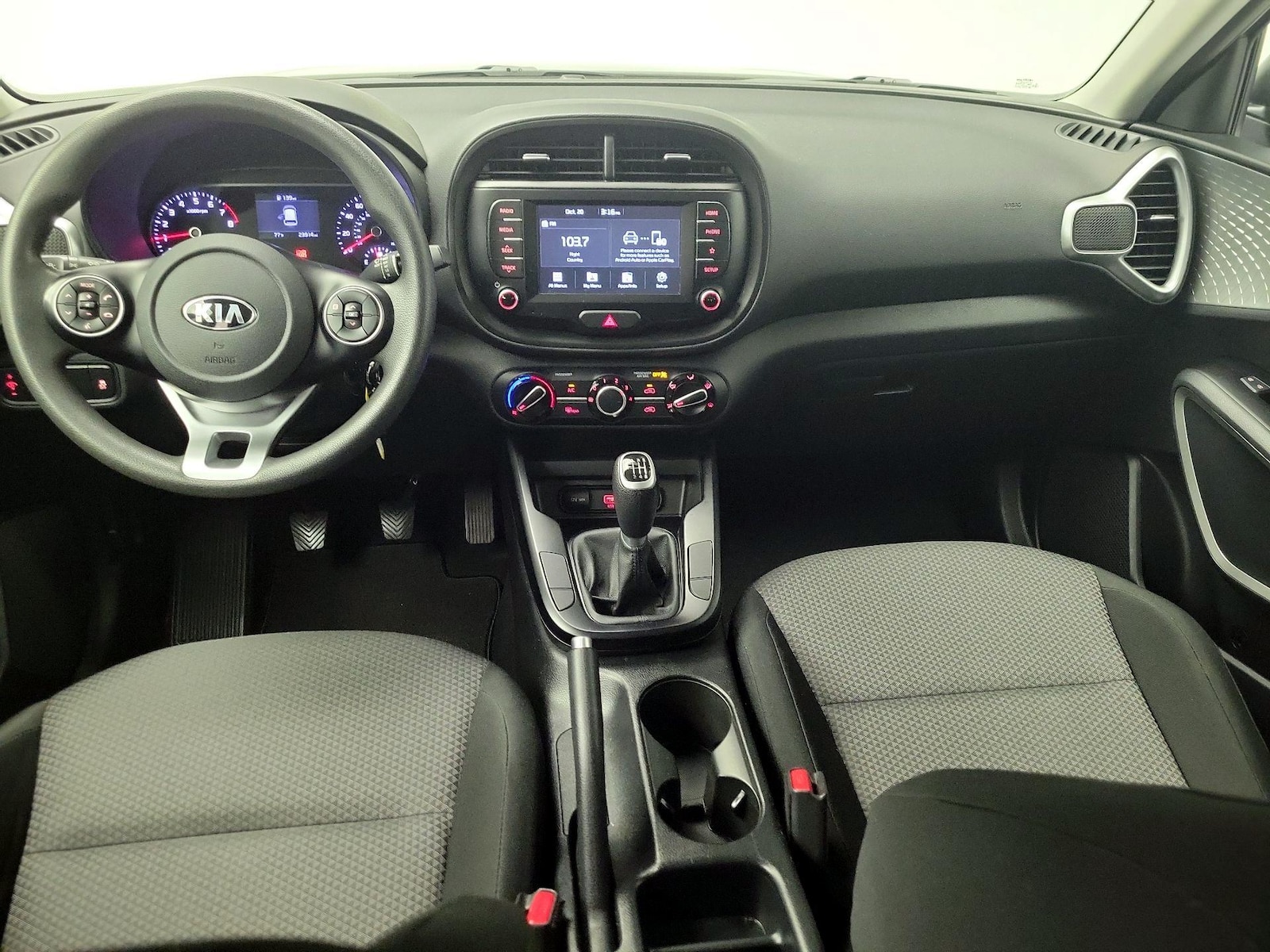 Apple CarPlay® & Android Auto™