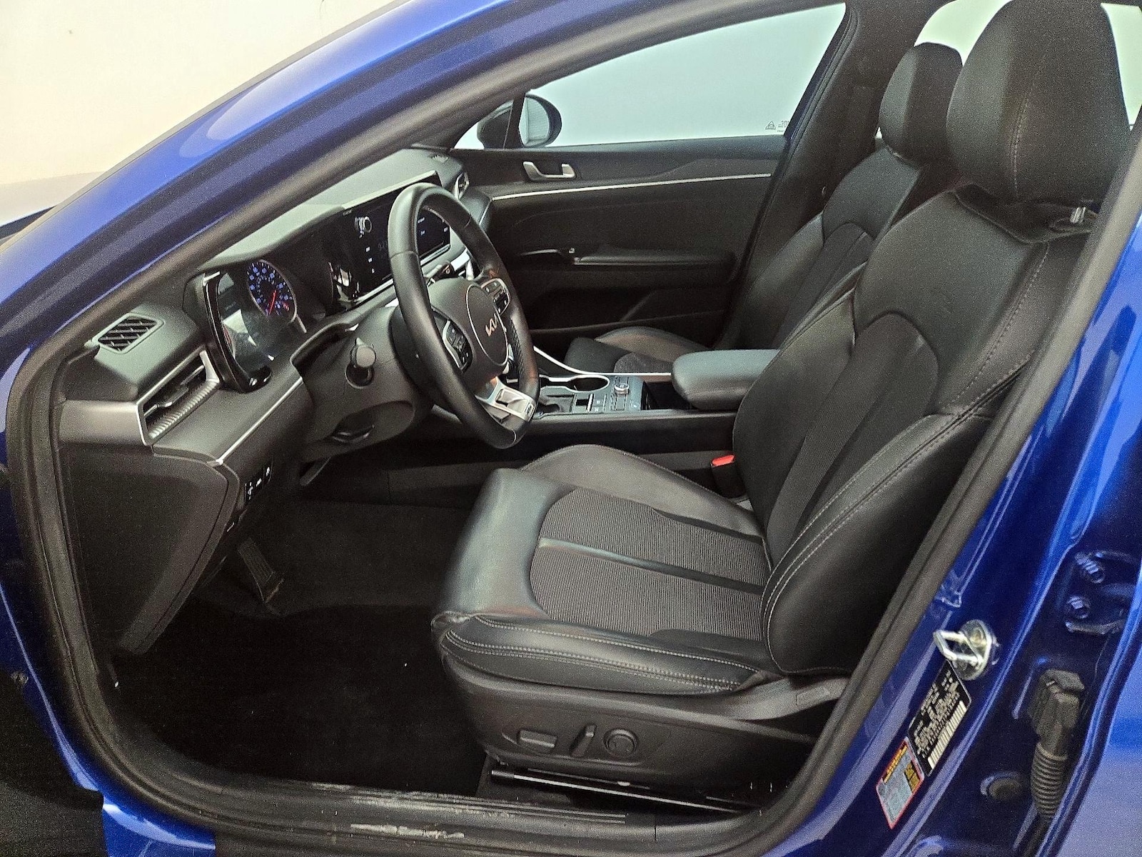 Power Seat(s) & Side Airbags