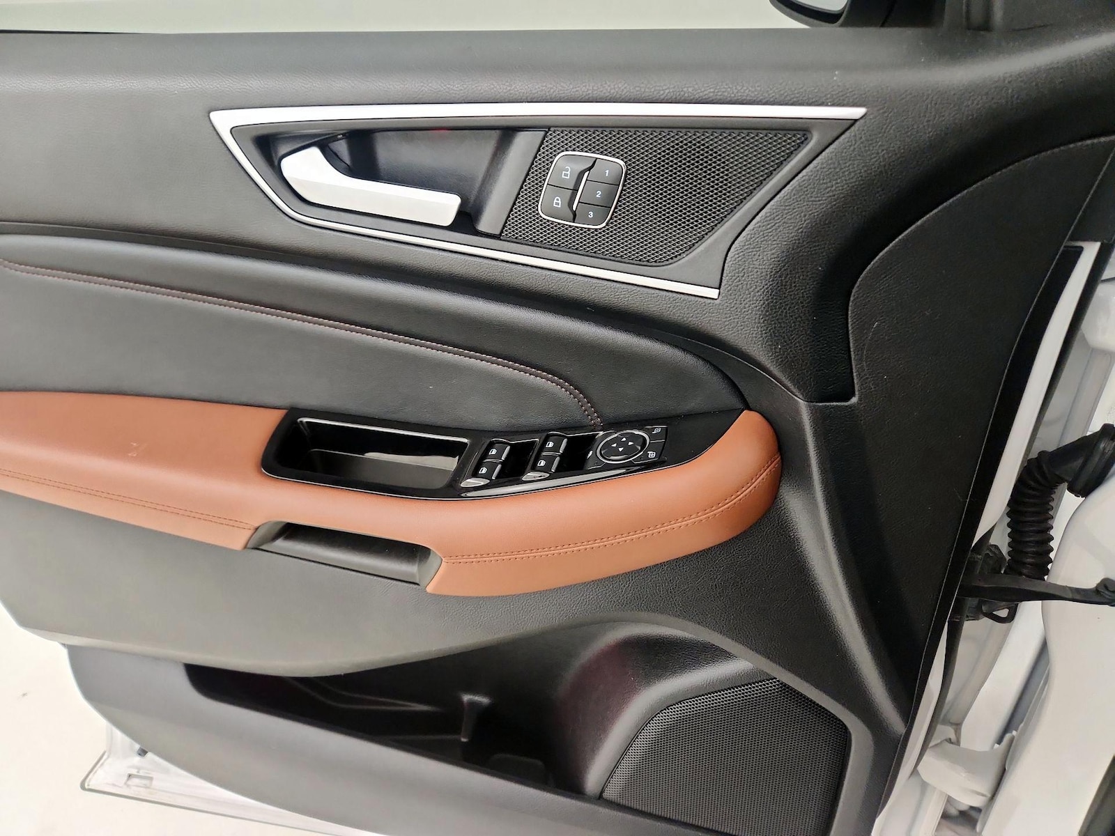 2015 Ford Edge Titanium - Photo 13