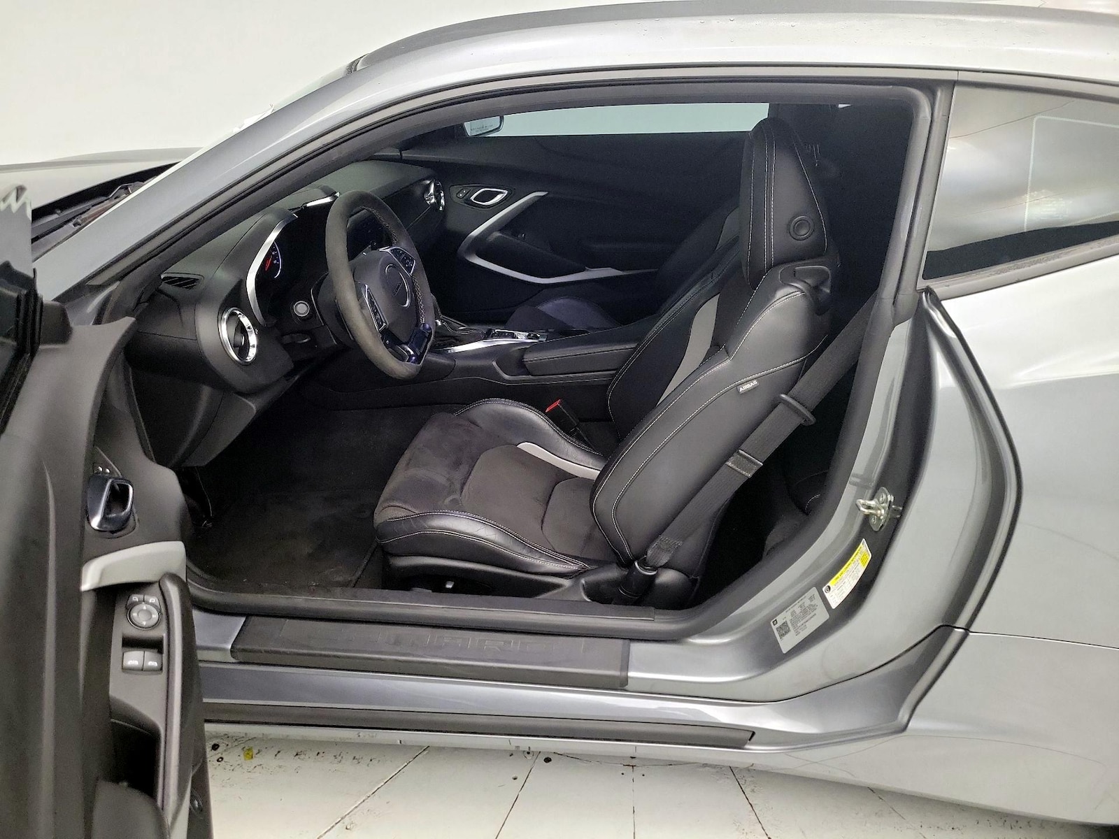 Power Seat(s) & Side Airbags