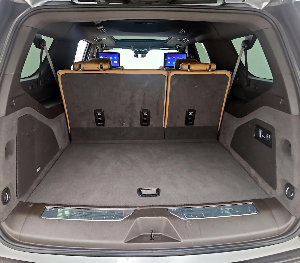 Trunk/Cargo (Seats Up)