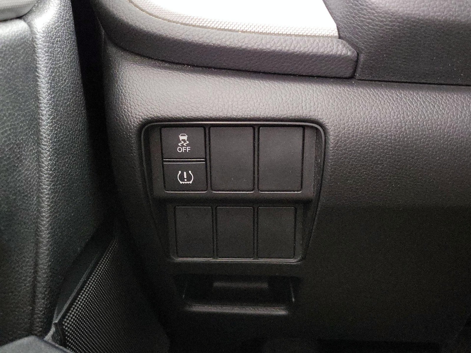 2018 Honda CR-V LX - Photo 14
