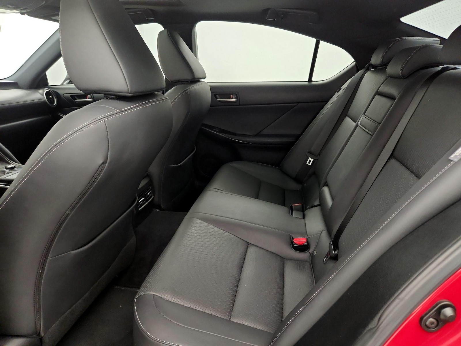 2022 Lexus IS 300 - Photo 21