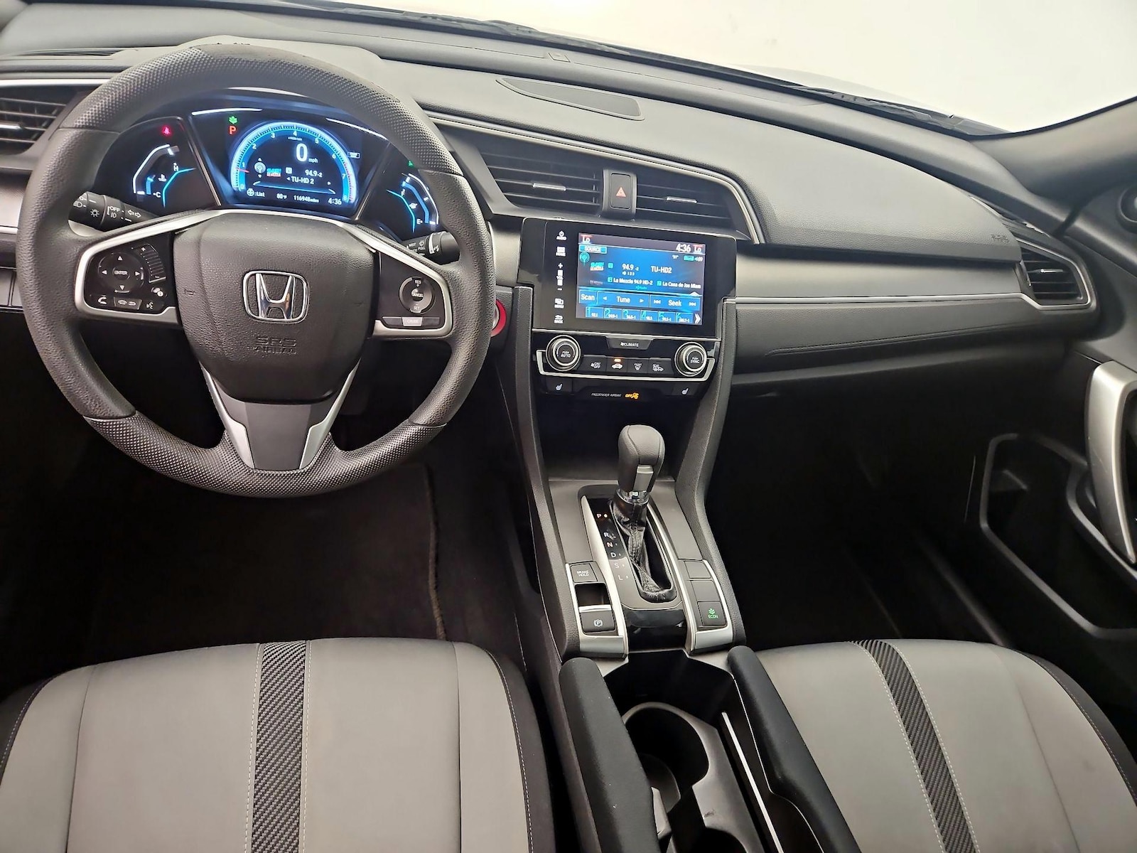Apple CarPlay® & Android Auto™