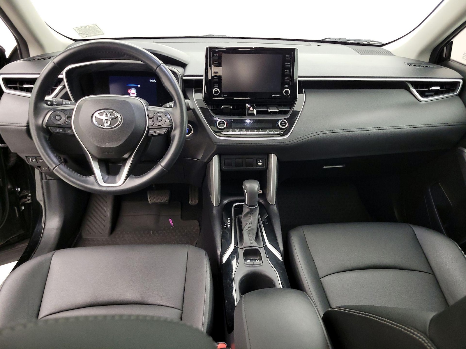 2022 Toyota Corolla Cross XLE - Photo 10
