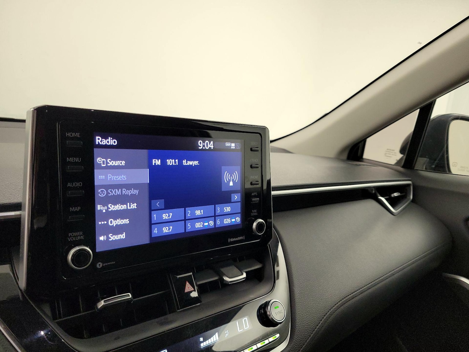 2022 Toyota Corolla Cross XLE - Photo 15