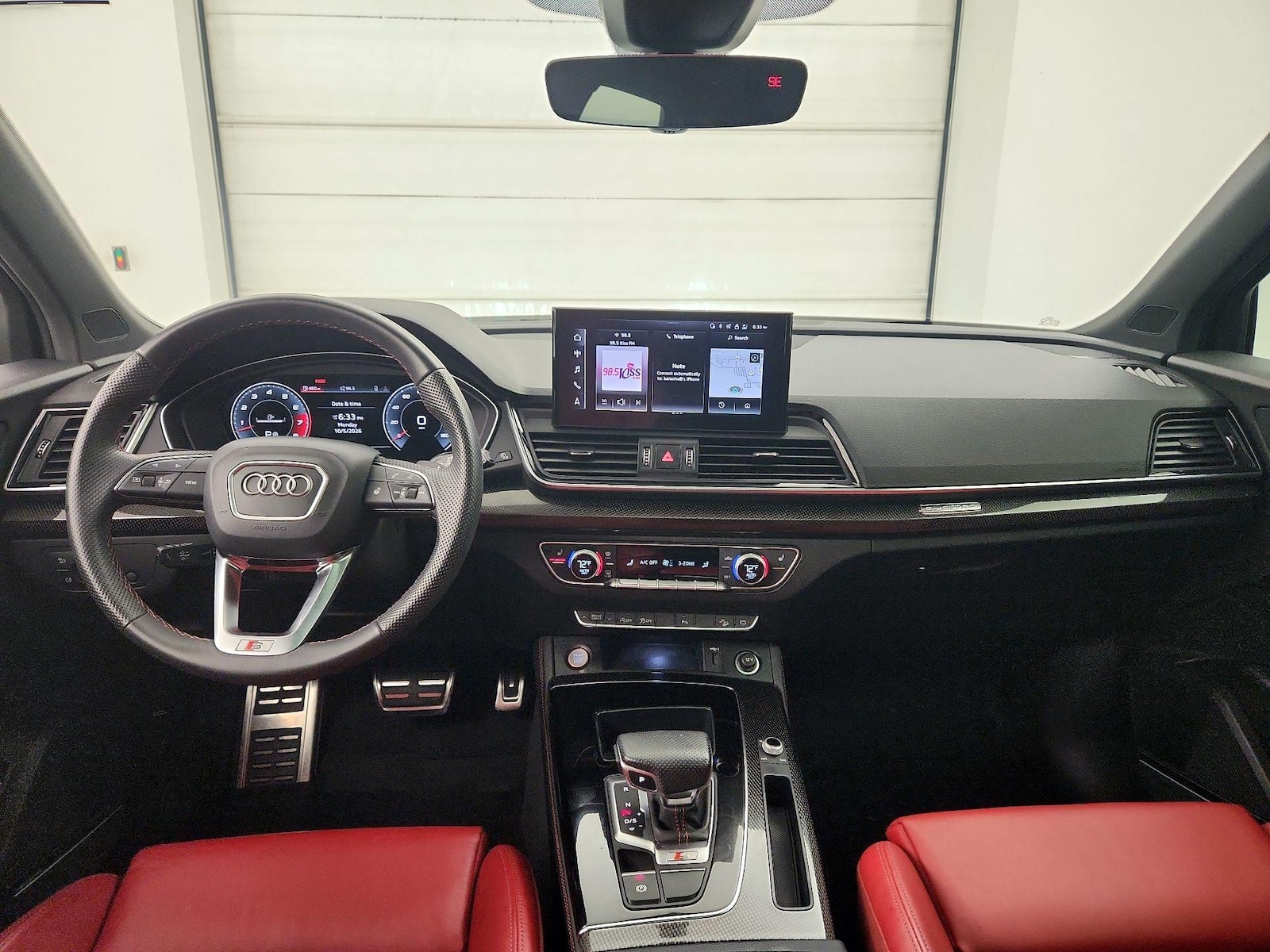 Apple CarPlay® & Android Auto™