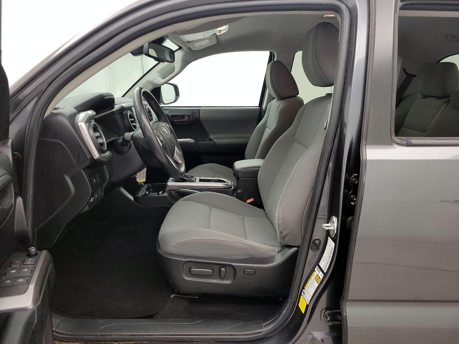 Power Seat(s) & Side Airbags