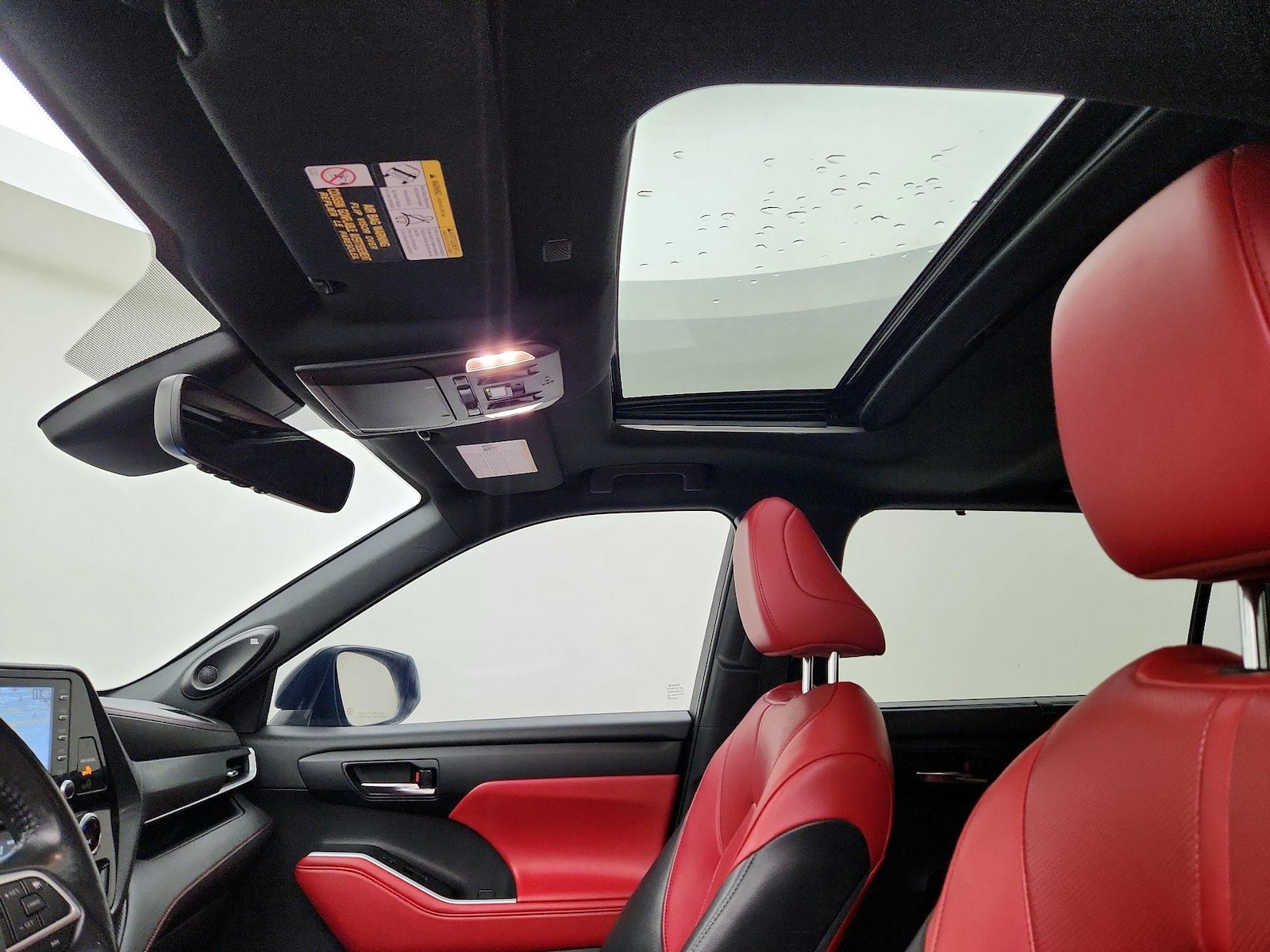 Sunroof(s) & Overhead Airbags