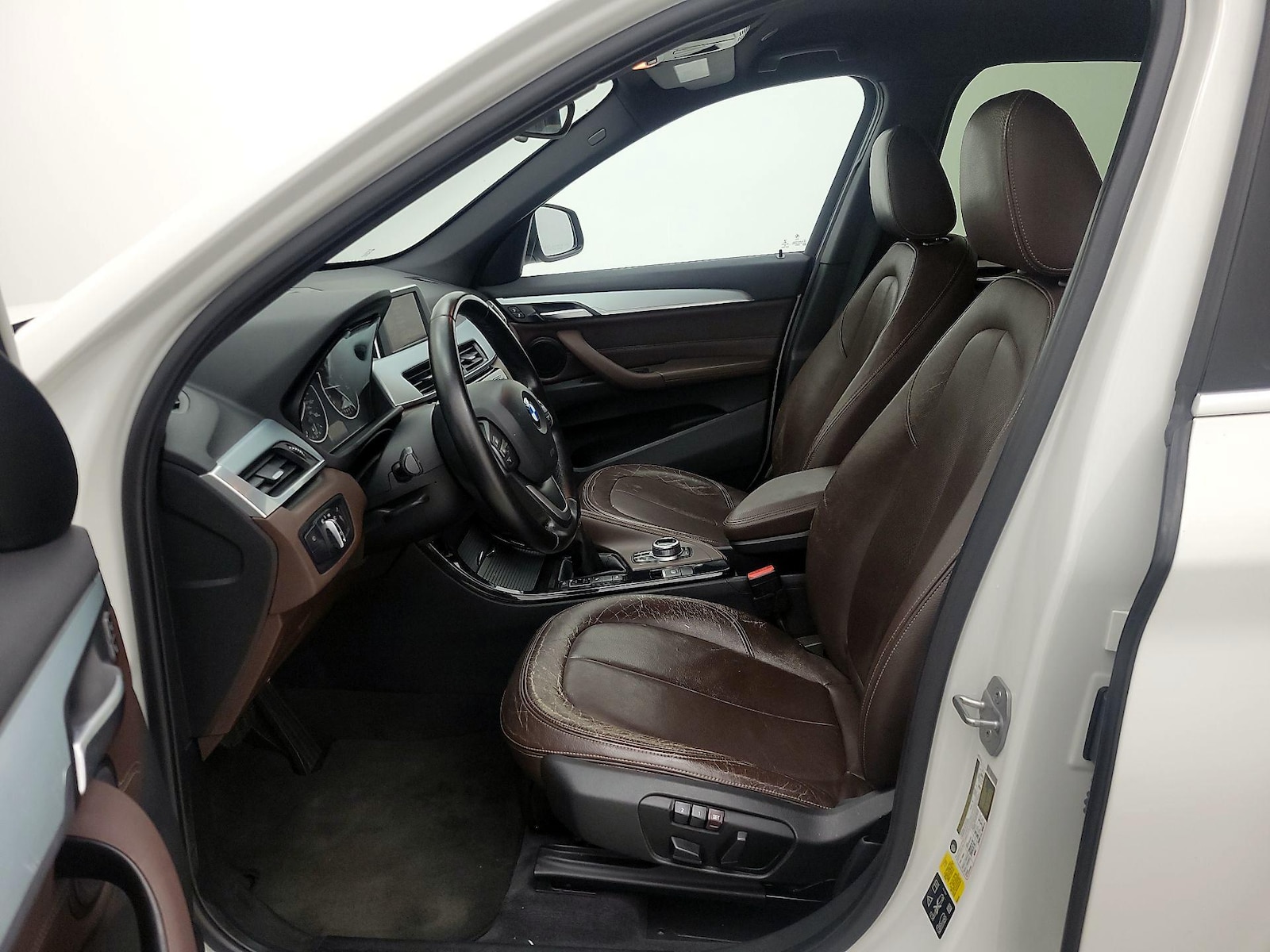 Power Seat(s) & Leather Seats