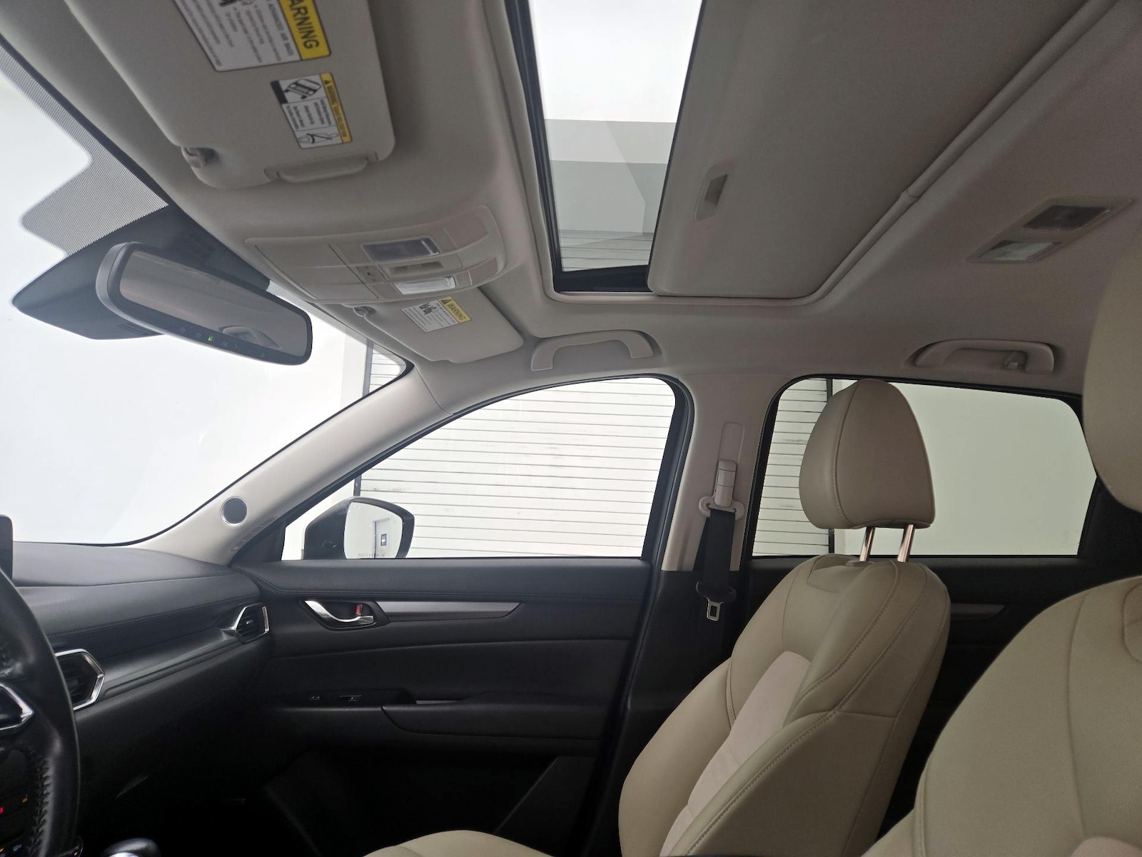 Sunroof(s) & Overhead Airbags