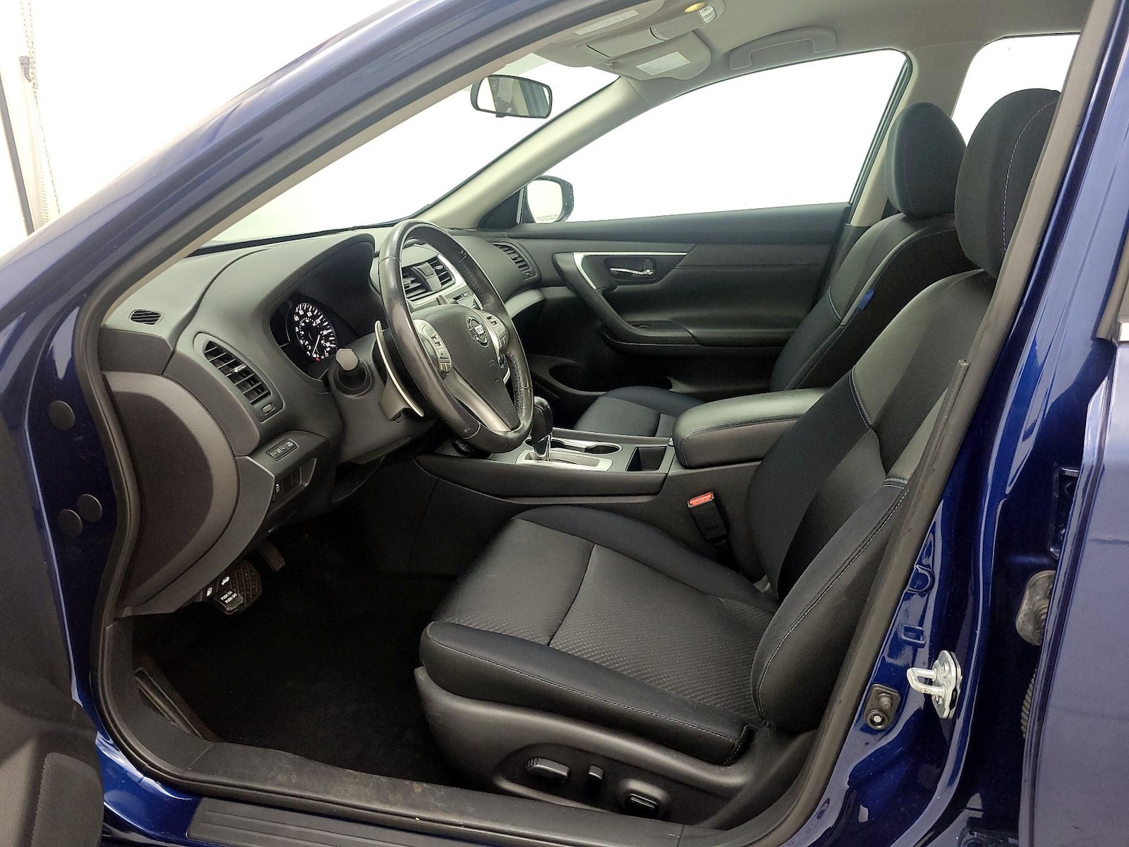 Power Seat(s) & Side Airbags
