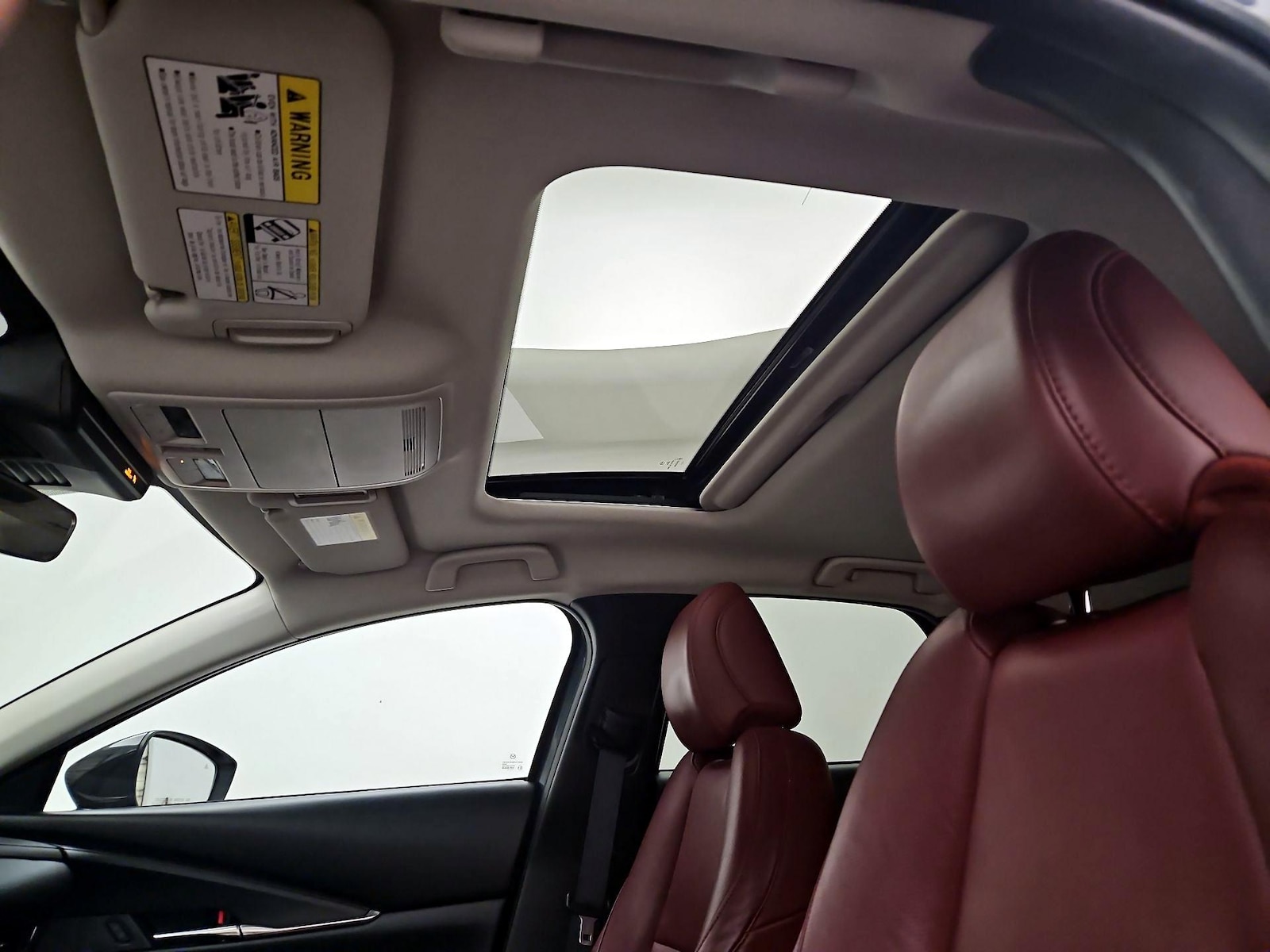 Sunroof(s) & Overhead Airbags