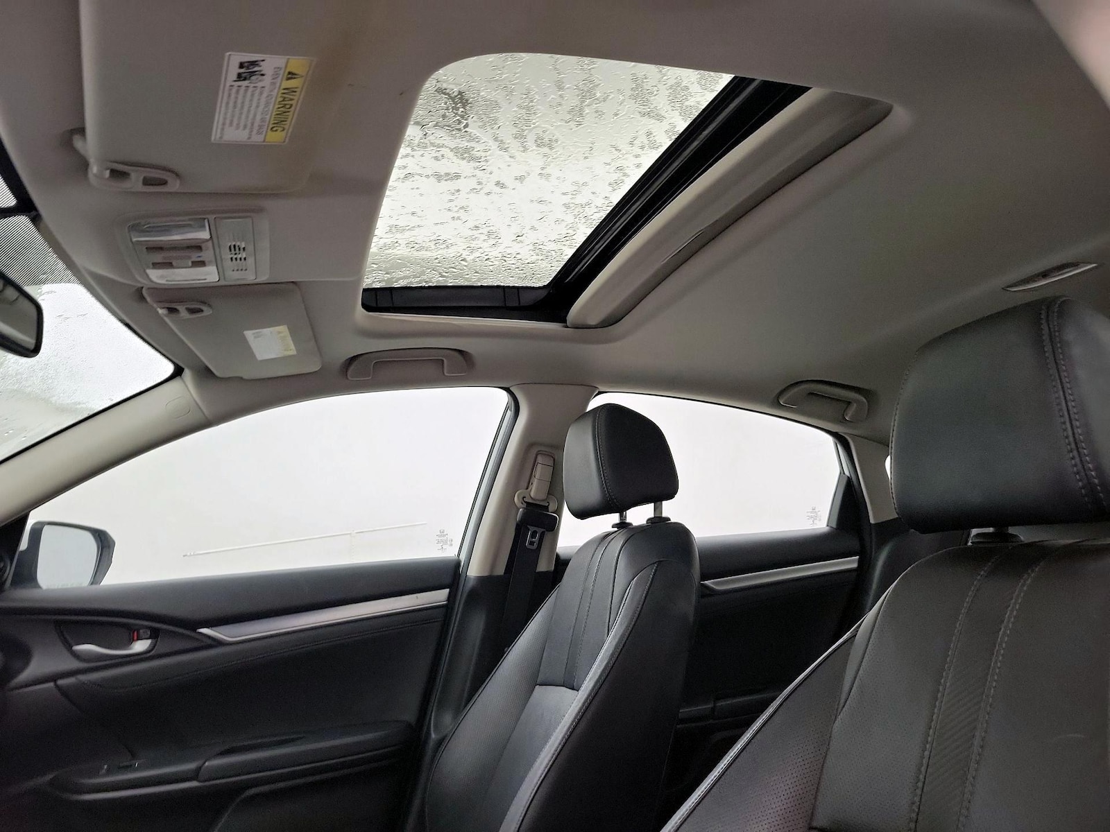Sunroof(s) & Overhead Airbags