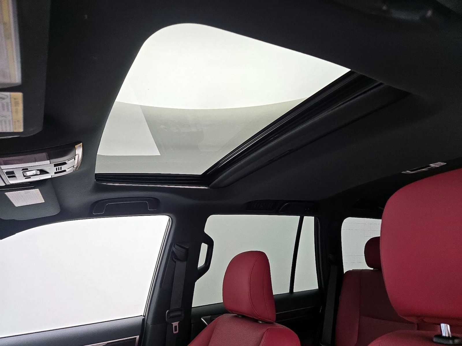 Sunroof(s) & Overhead Airbags