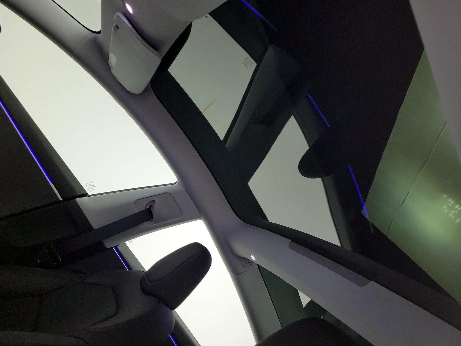 Skylight(s) & Overhead Airbags