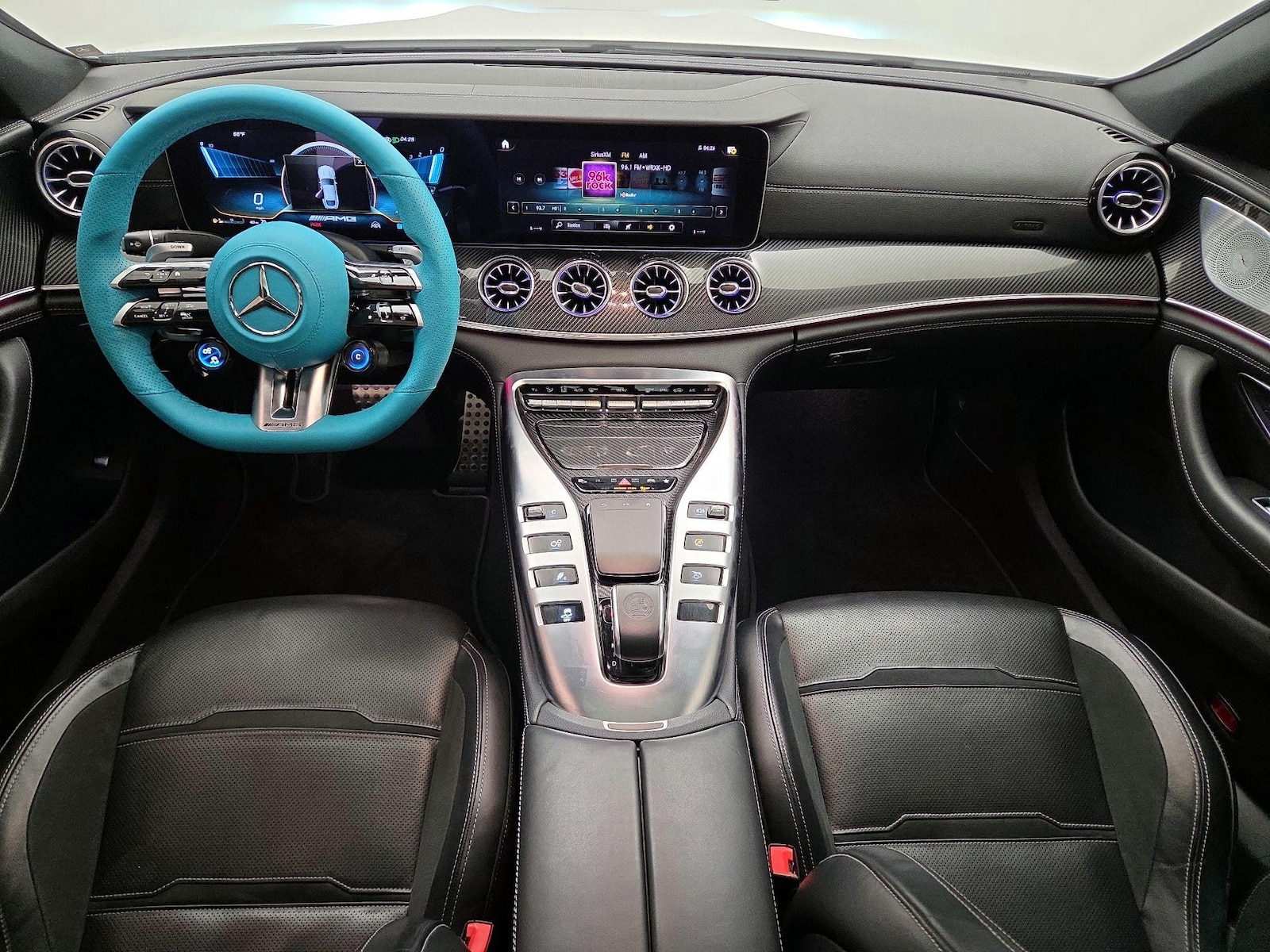 Apple CarPlay® & Android Auto™