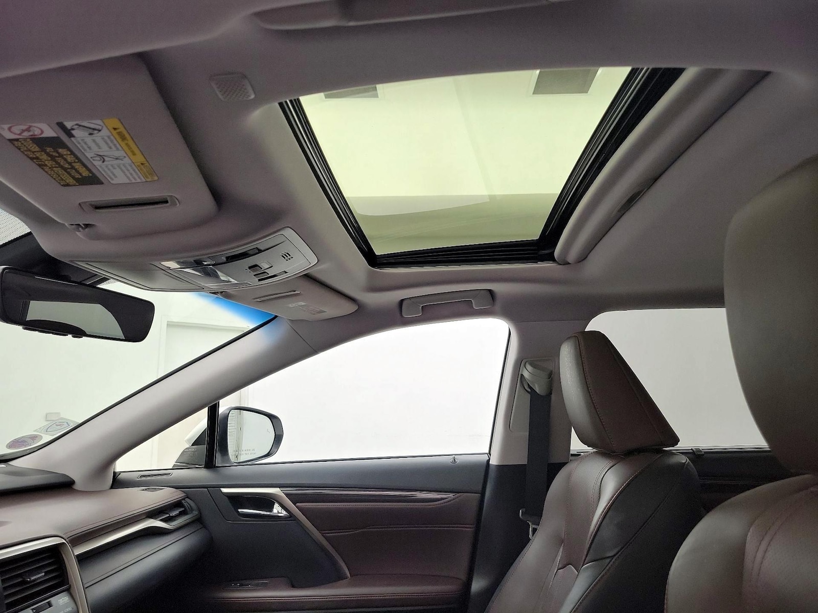 Sunroof(s) & Overhead Airbags