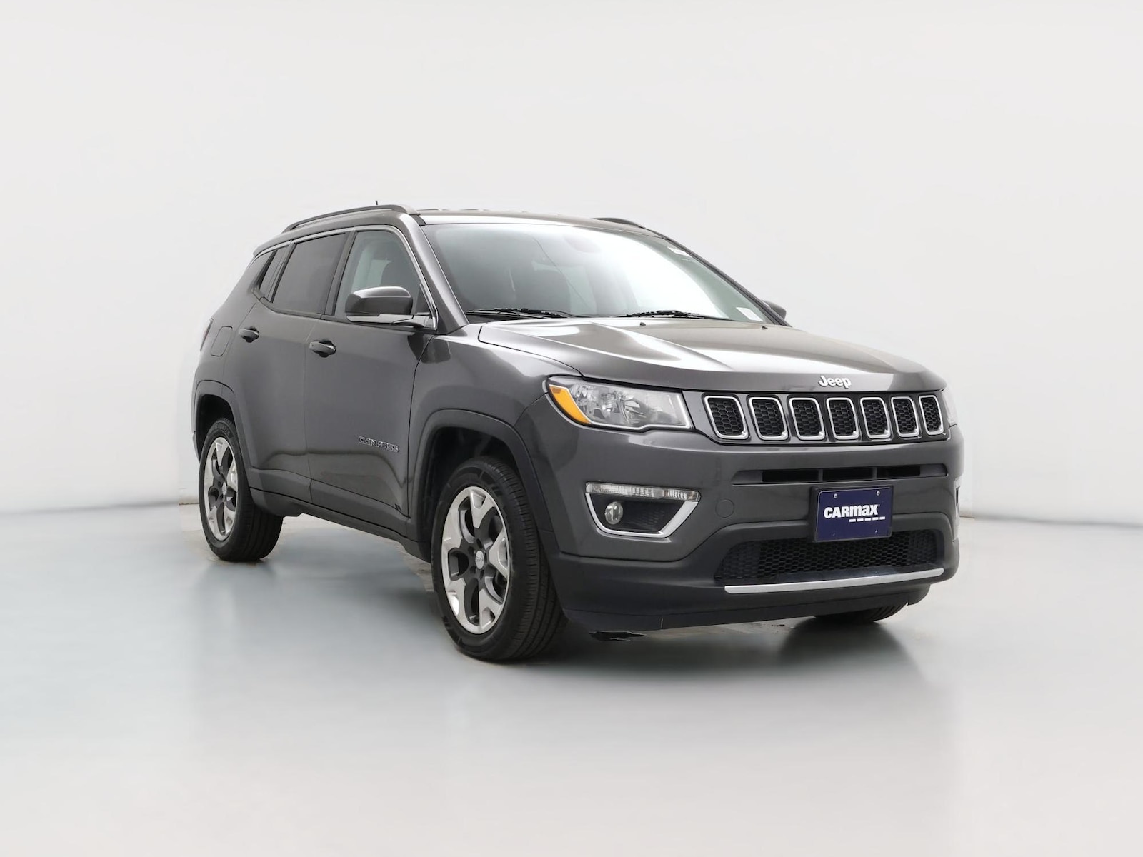 Smart Key & Four Wheel Drive