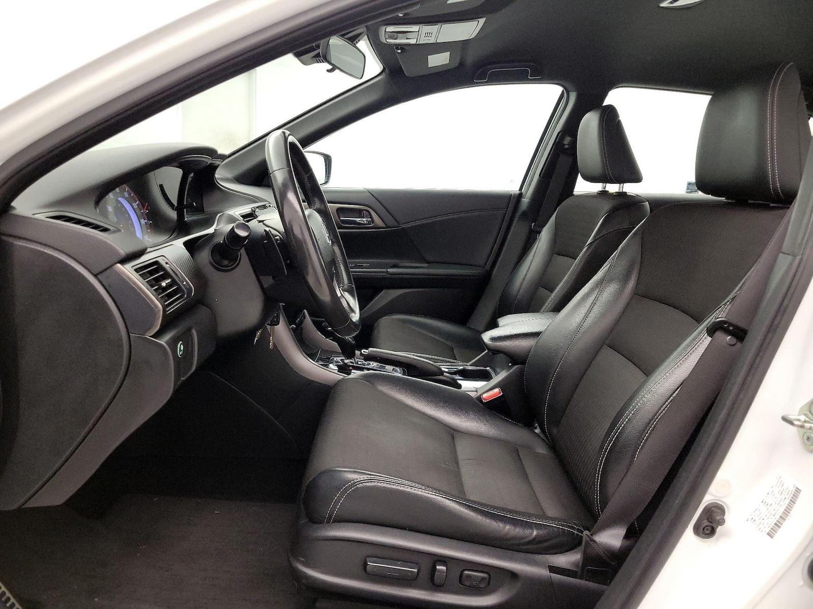 Power Seat(s) & Side Airbags