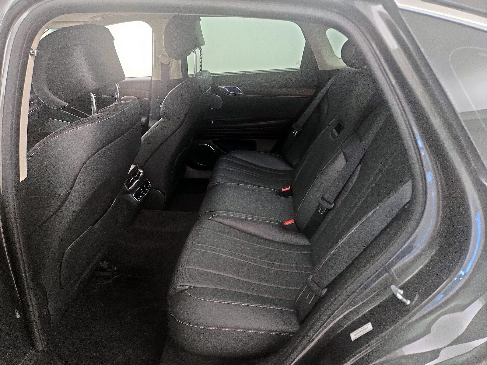Rear Air Conditioning