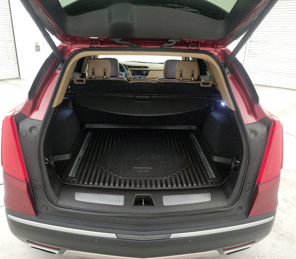 Trunk/Cargo (Seats Up)