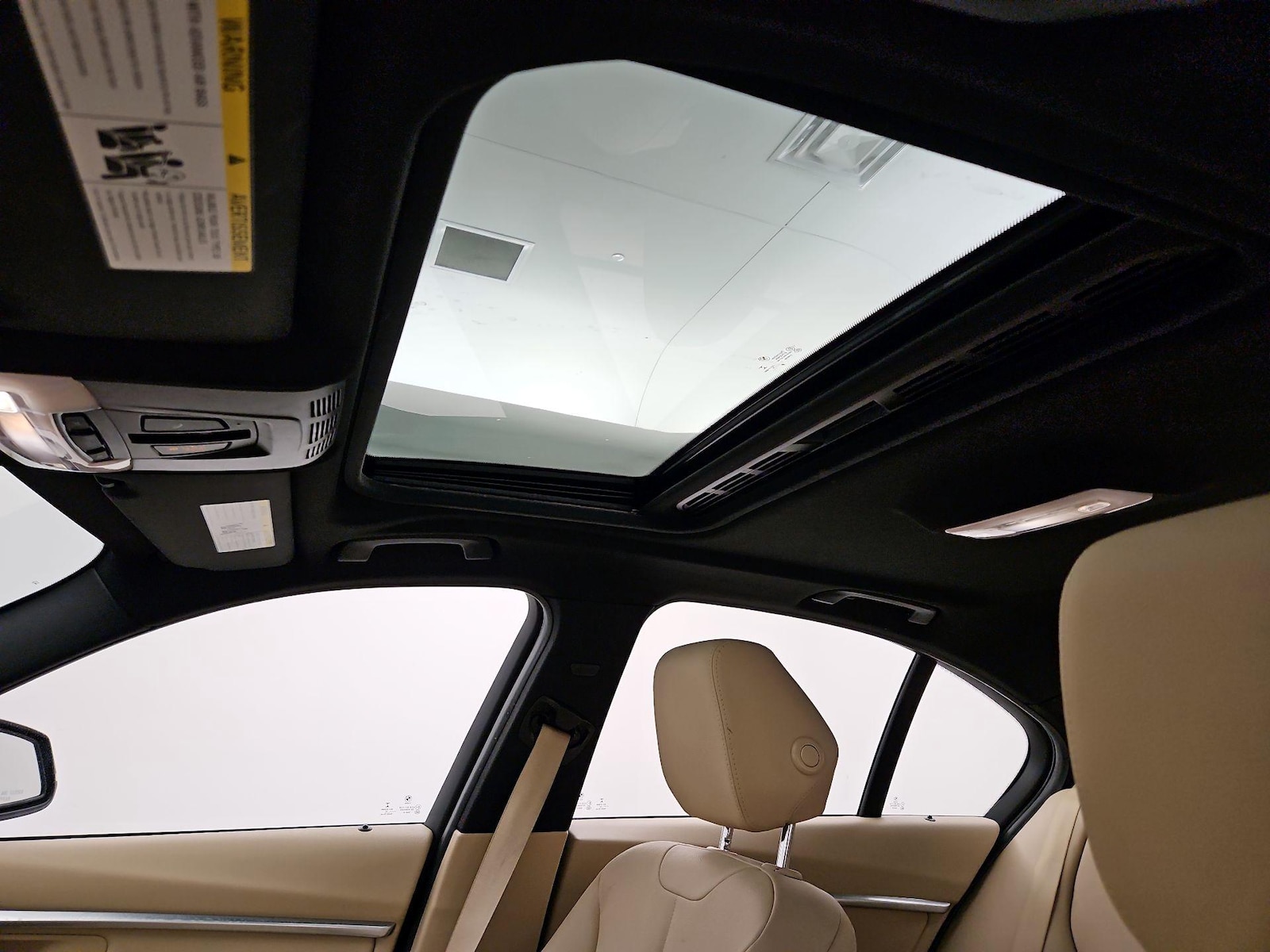 Sunroof(s) & Overhead Airbags