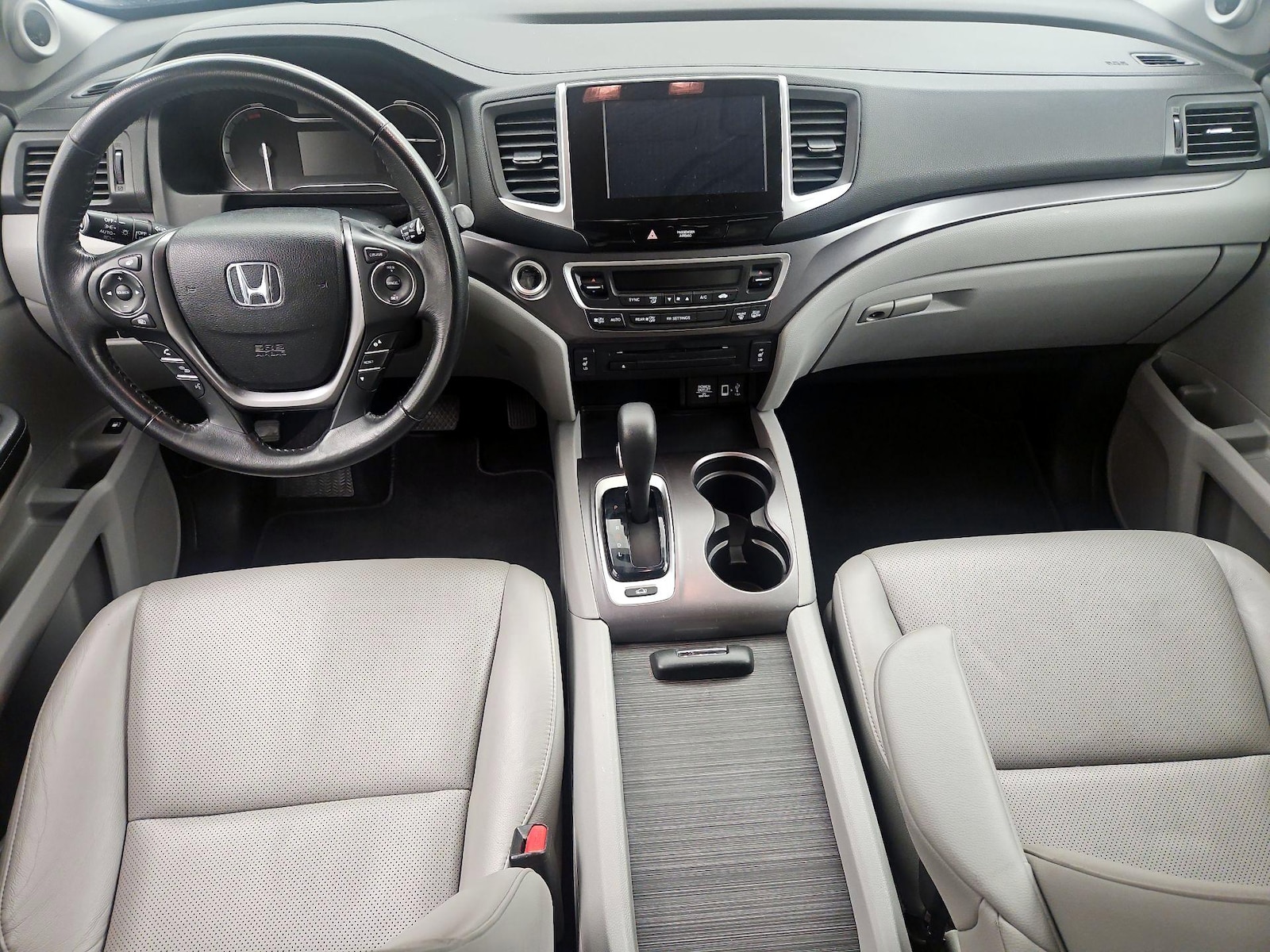 2017 Honda Ridgeline RTL-T - Photo 10