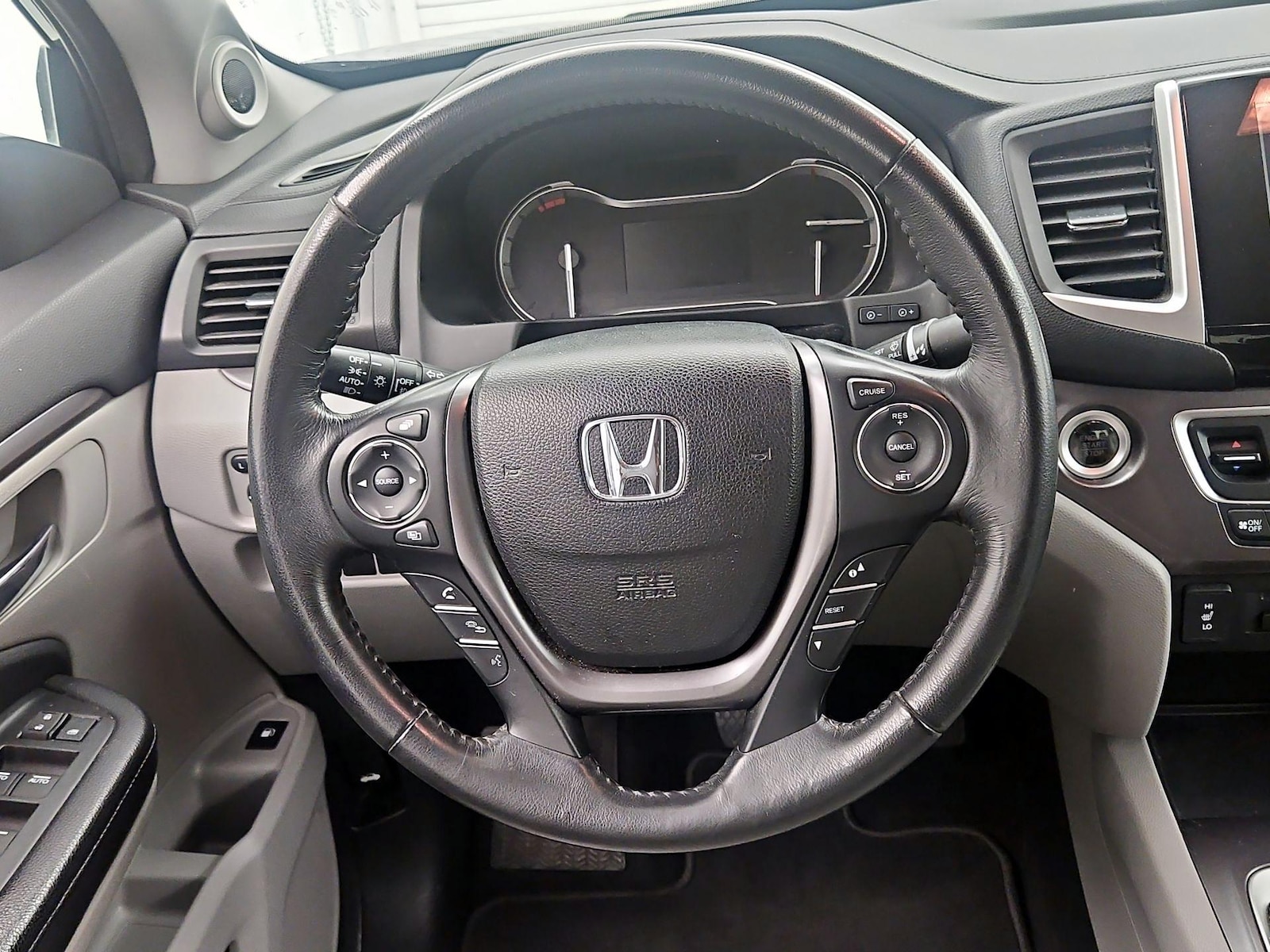 2017 Honda Ridgeline RTL-T - Photo 11