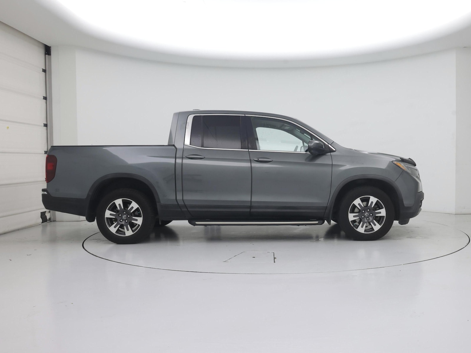 2017 Honda Ridgeline RTL-T - Photo 8