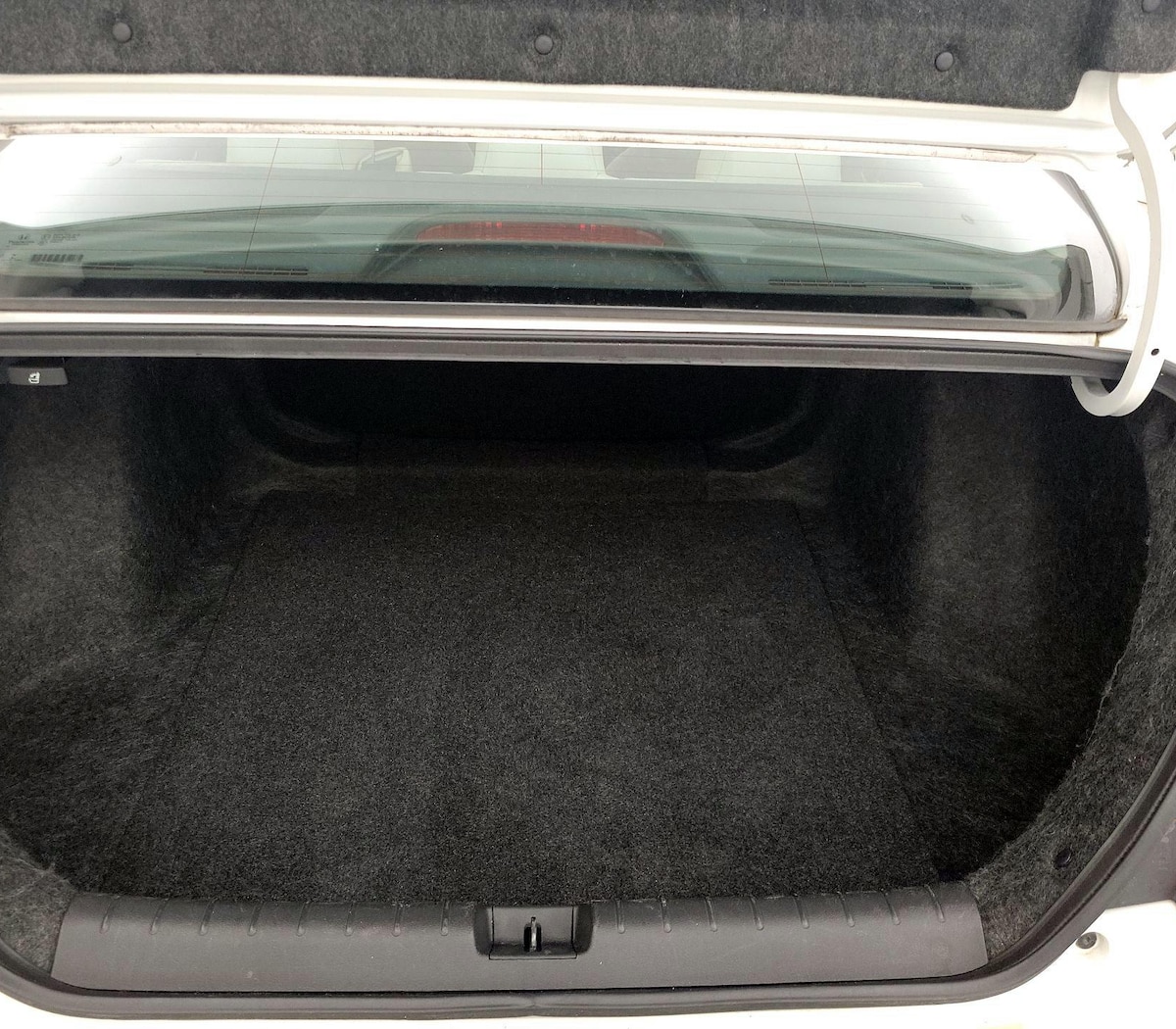 Trunk/Cargo (Seats Up)