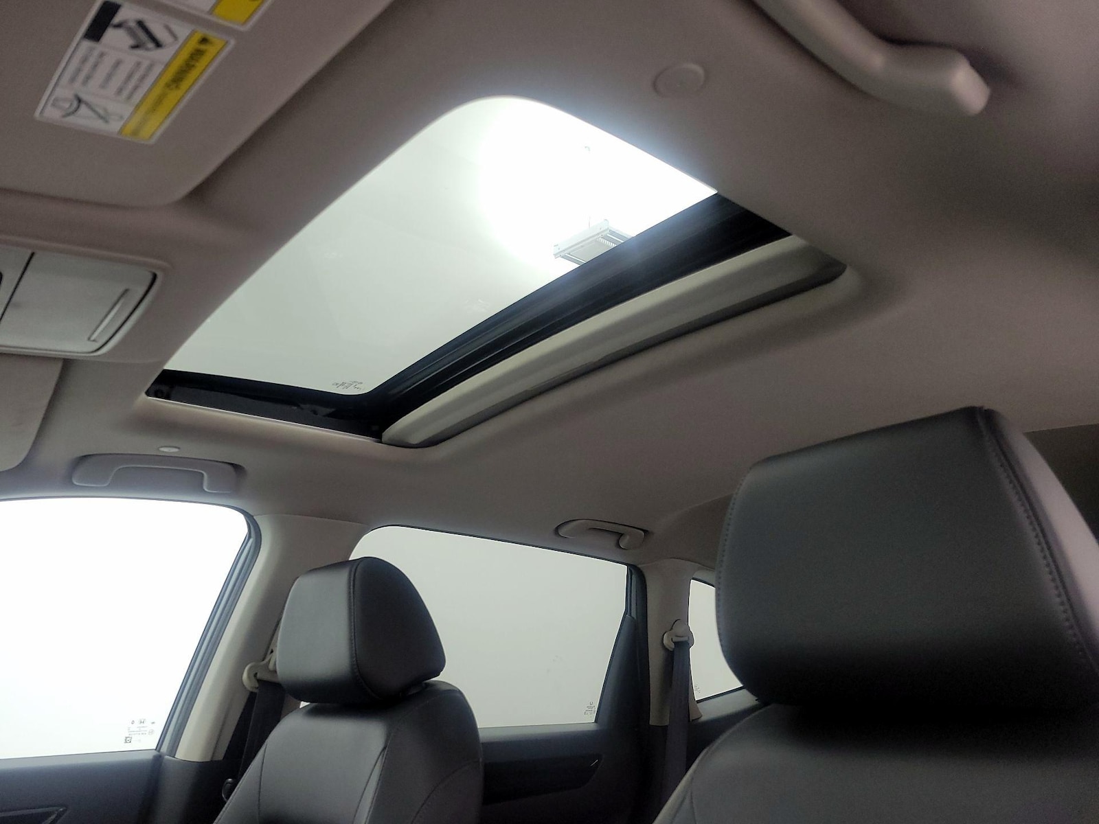 Sunroof(s) & Overhead Airbags