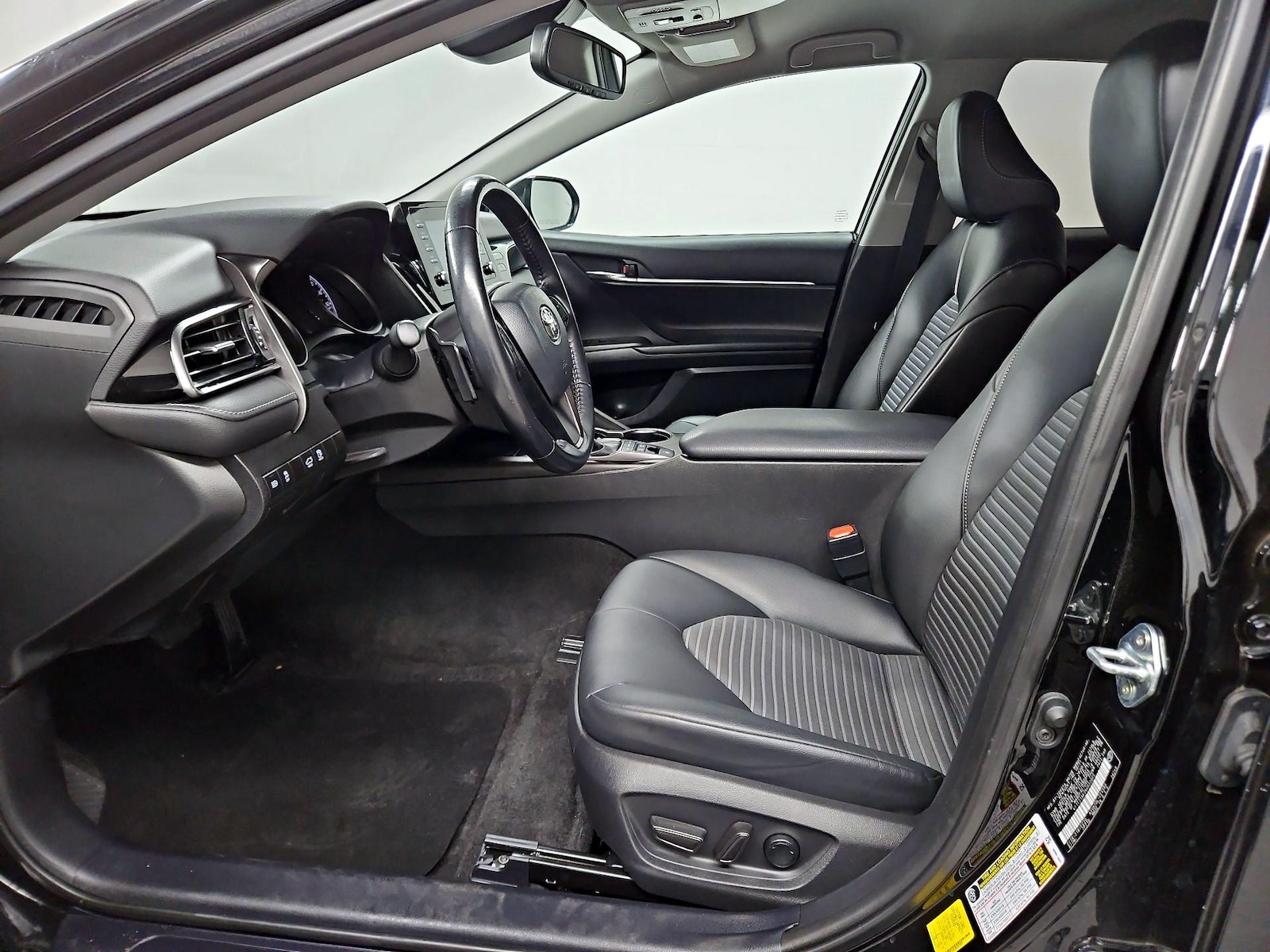 Power Seat(s) & Side Airbags